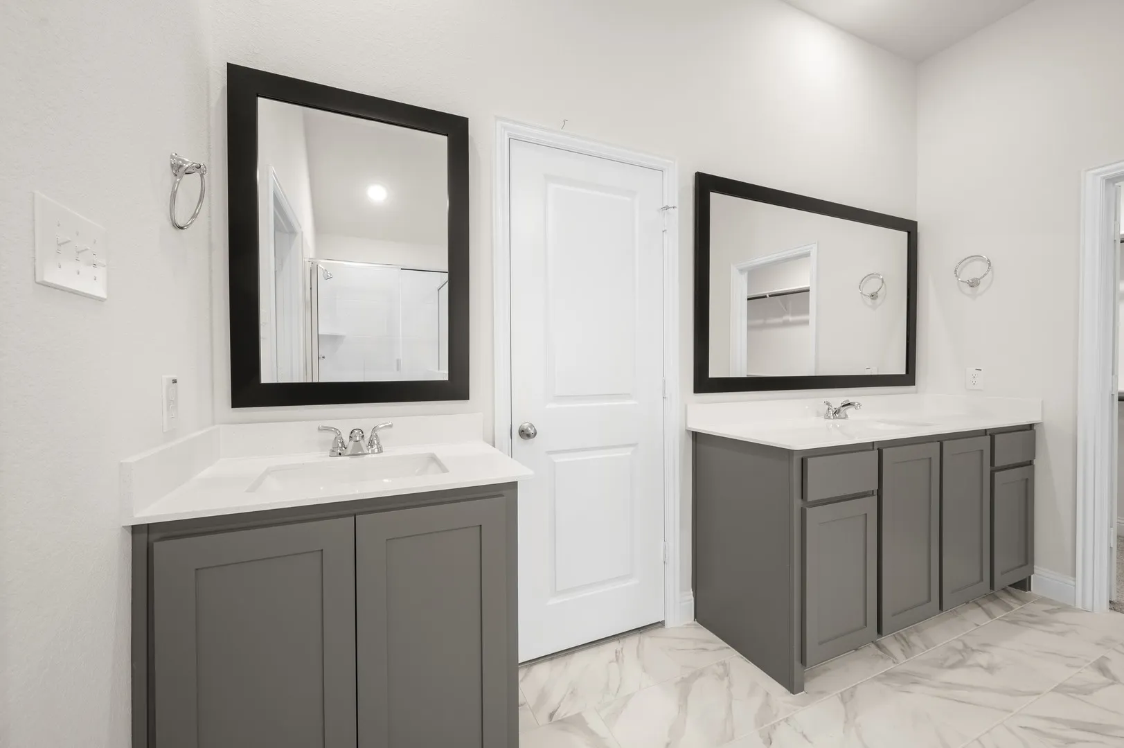216 Comfort- Primary Suite-4