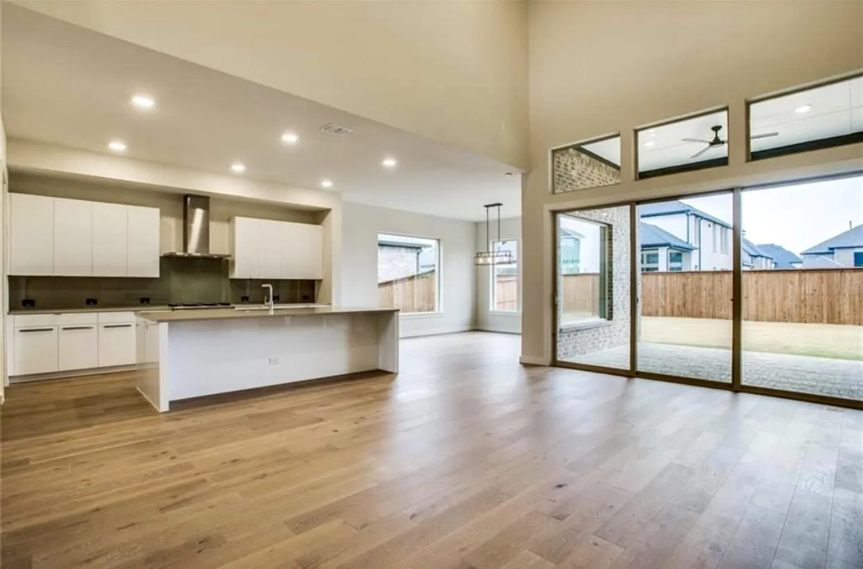 Single Family Residence For Rent in Collin County , 4031 Heatherton Drive, Celina, Texas 75009, 4 Bedroom, 4 Bathroom, 3 Garage spaces, 3,721 Sqft, built in 2017, mls#21322296, Real Estate Agent in Celina, Homes For Rent in Collin county, Homes For Rent in Celina, Realtor in Celina Texas, Real Estate Brokerage Independent Realty Texas, Luminita Cordes Realtor