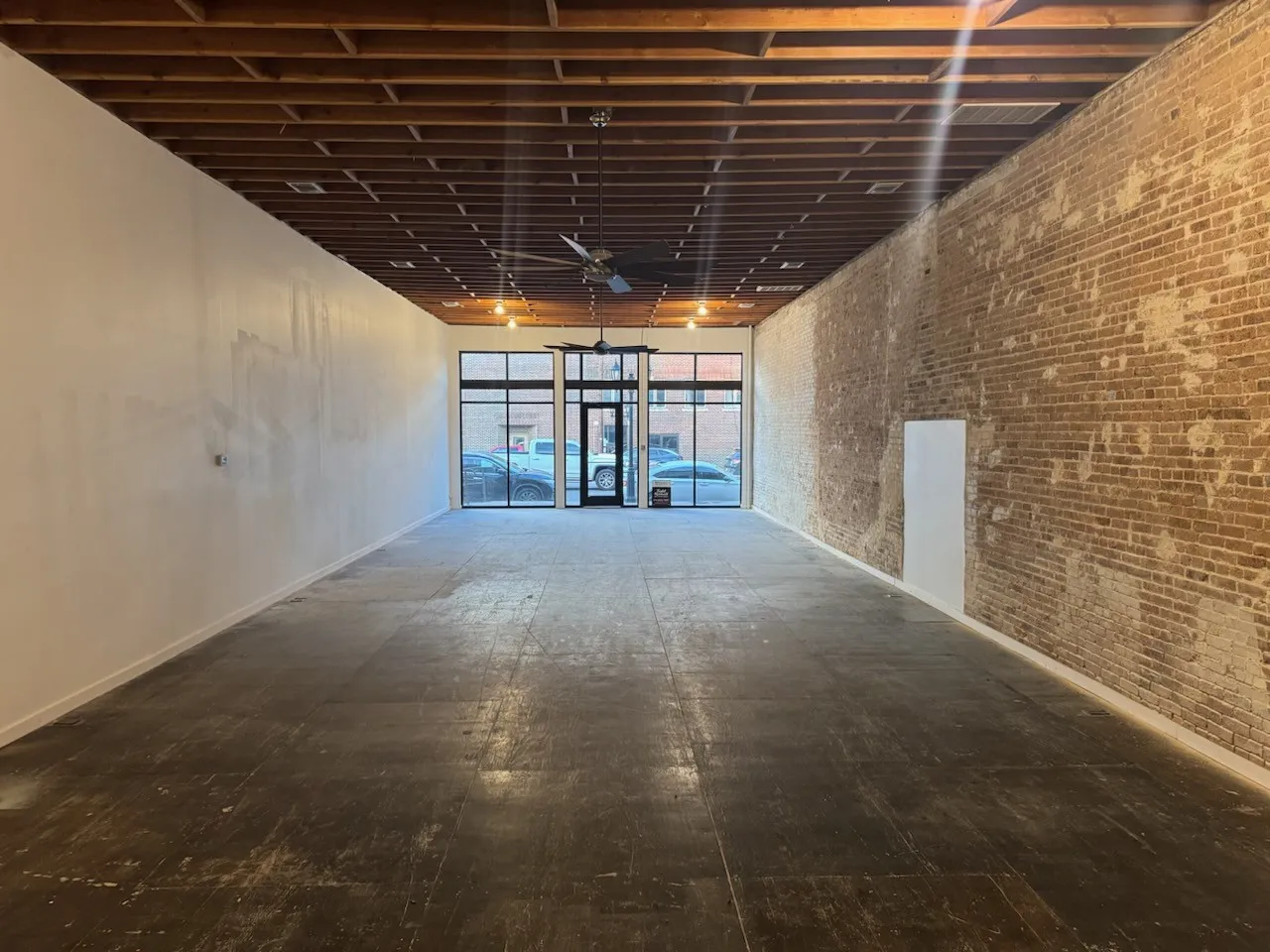 Retail For Sale in Henderson County , 209 N Prairieville Street, Athens, Texas 75751, 0, 0, Garage spaces, 0 Sqft, built in 1950, mls#21320165, Real Estate Agent in Athens, Homes For Sale in Henderson county, Homes For Sale in Athens, Realtor in Athens Texas, Real Estate Brokerage Independent Realty Texas, Luminita Cordes Realtor