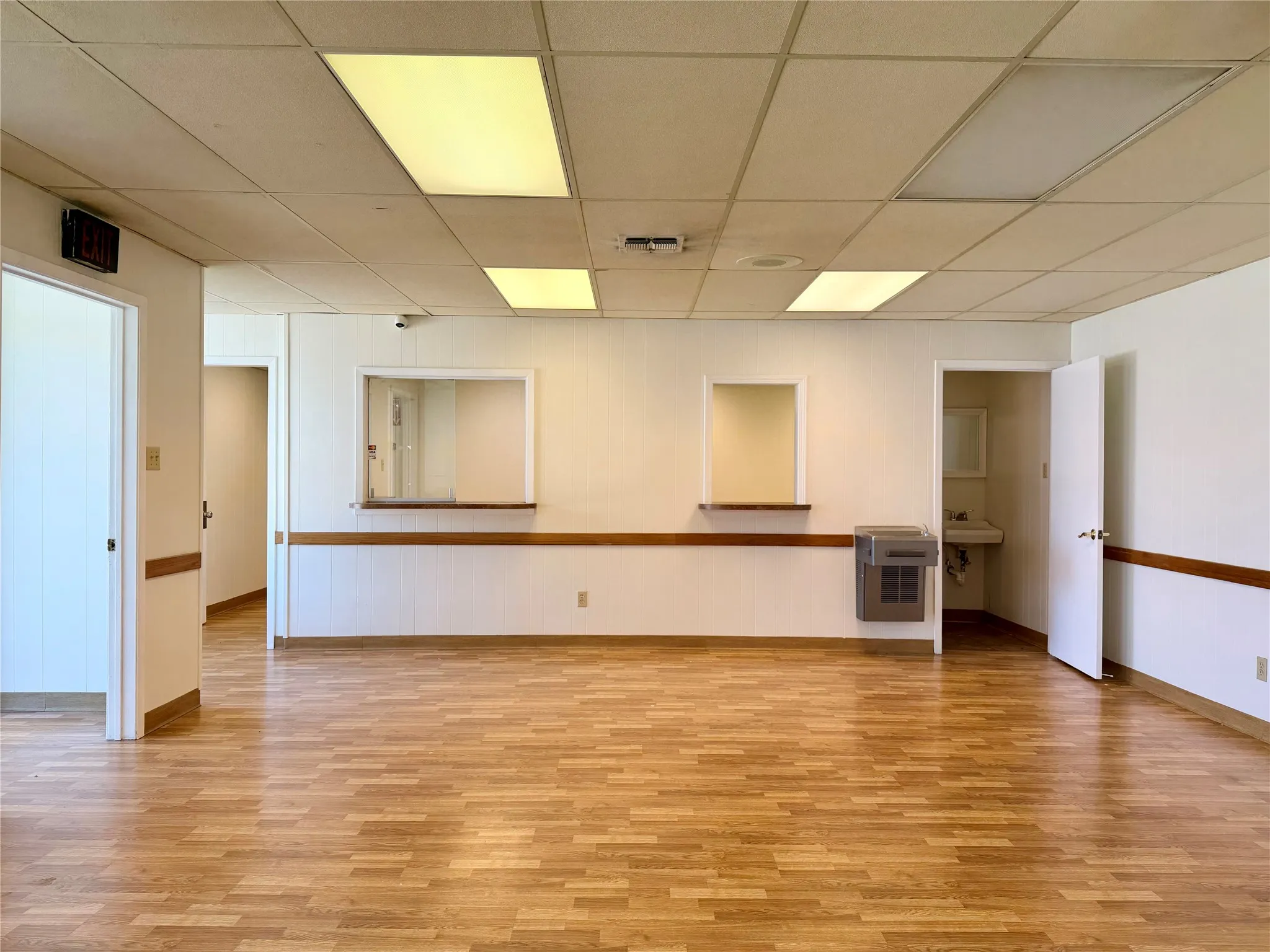 Office For Rent in Henderson County , 606 S SEVEN POINTS Boulevard 7, Seven Points, Texas 75143, 0, 0, Garage spaces, 0 Sqft, built in 0, mls#21322377, Real Estate Agent in Seven Points, Homes For Rent in Henderson county, Homes For Rent in Seven Points, Realtor in Seven Points Texas, Real Estate Brokerage Independent Realty Texas, Luminita Cordes Realtor