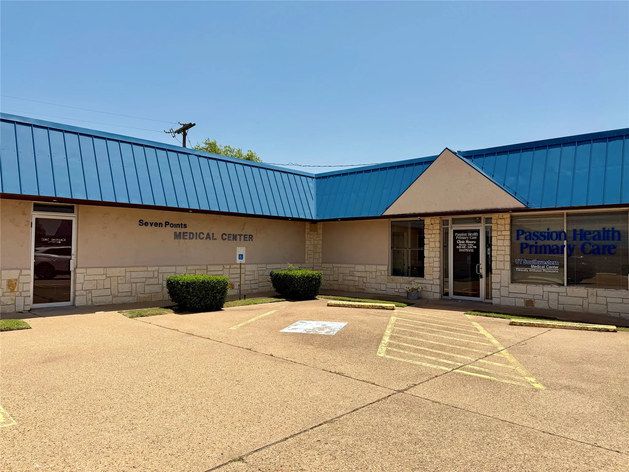 Office For Rent in Henderson County , 606 S SEVEN POINTS Boulevard 7, Seven Points, Texas 75143, 0, 0, Garage spaces, 0 Sqft, built in 0, mls#21322377, Real Estate Agent in Seven Points, Homes For Rent in Henderson county, Homes For Rent in Seven Points, Realtor in Seven Points Texas, Real Estate Brokerage Independent Realty Texas, Luminita Cordes Realtor