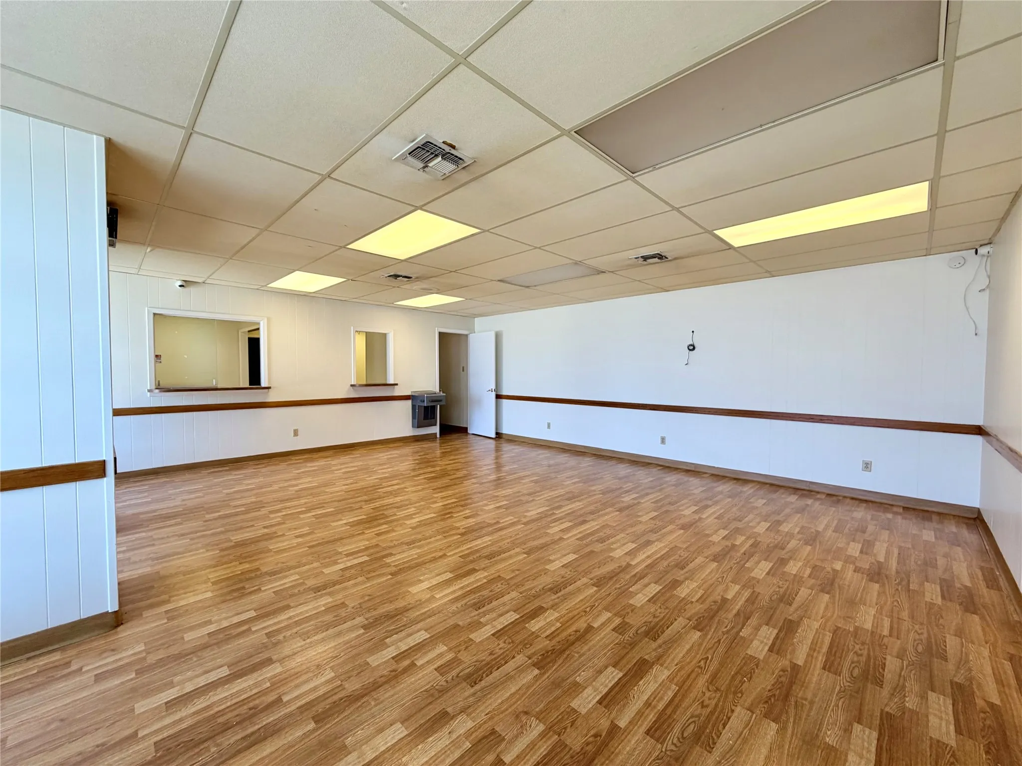 Office For Rent in Henderson County , 606 S SEVEN POINTS Boulevard 7, Seven Points, Texas 75143, 0, 0, Garage spaces, 0 Sqft, built in 0, mls#21322377, Real Estate Agent in Seven Points, Homes For Rent in Henderson county, Homes For Rent in Seven Points, Realtor in Seven Points Texas, Real Estate Brokerage Independent Realty Texas, Luminita Cordes Realtor