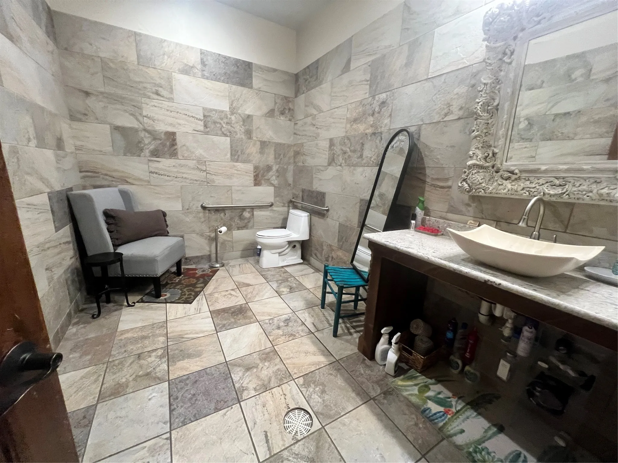 Retail For Sale in Comanche County , 409, 407, 405 E Central Avenue, Comanche, Texas 76442, 0, 0, Garage spaces, 0 Sqft, built in 2014, mls#21322312, Real Estate Agent in Comanche, Homes For Sale in Comanche county, Homes For Sale in Comanche, Realtor in Comanche Texas, Real Estate Brokerage Independent Realty Texas, Luminita Cordes Realtor