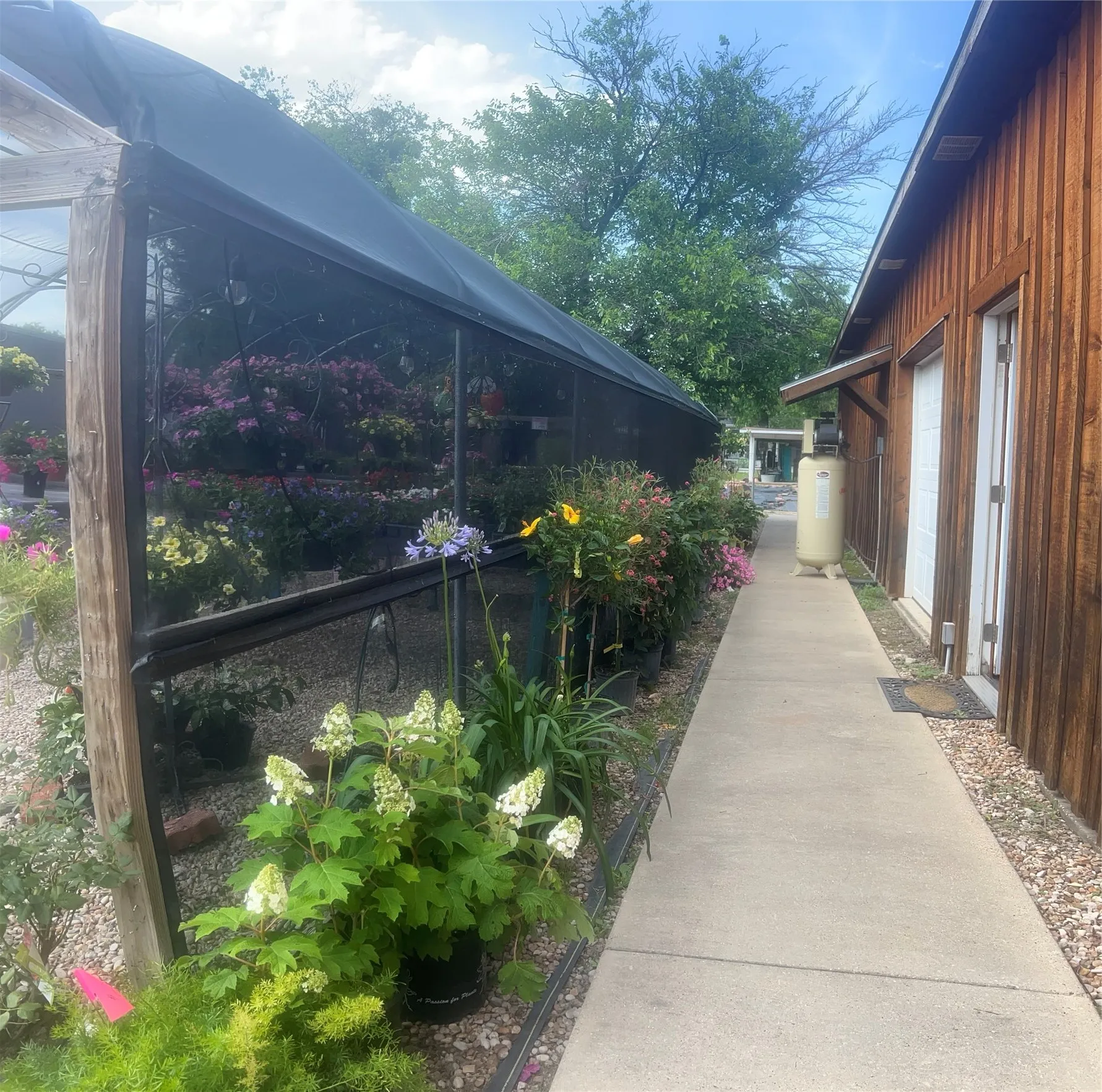Retail For Sale in Comanche County , 409, 407, 405 E Central Avenue, Comanche, Texas 76442, 0, 0, Garage spaces, 0 Sqft, built in 2014, mls#21322312, Real Estate Agent in Comanche, Homes For Sale in Comanche county, Homes For Sale in Comanche, Realtor in Comanche Texas, Real Estate Brokerage Independent Realty Texas, Luminita Cordes Realtor
