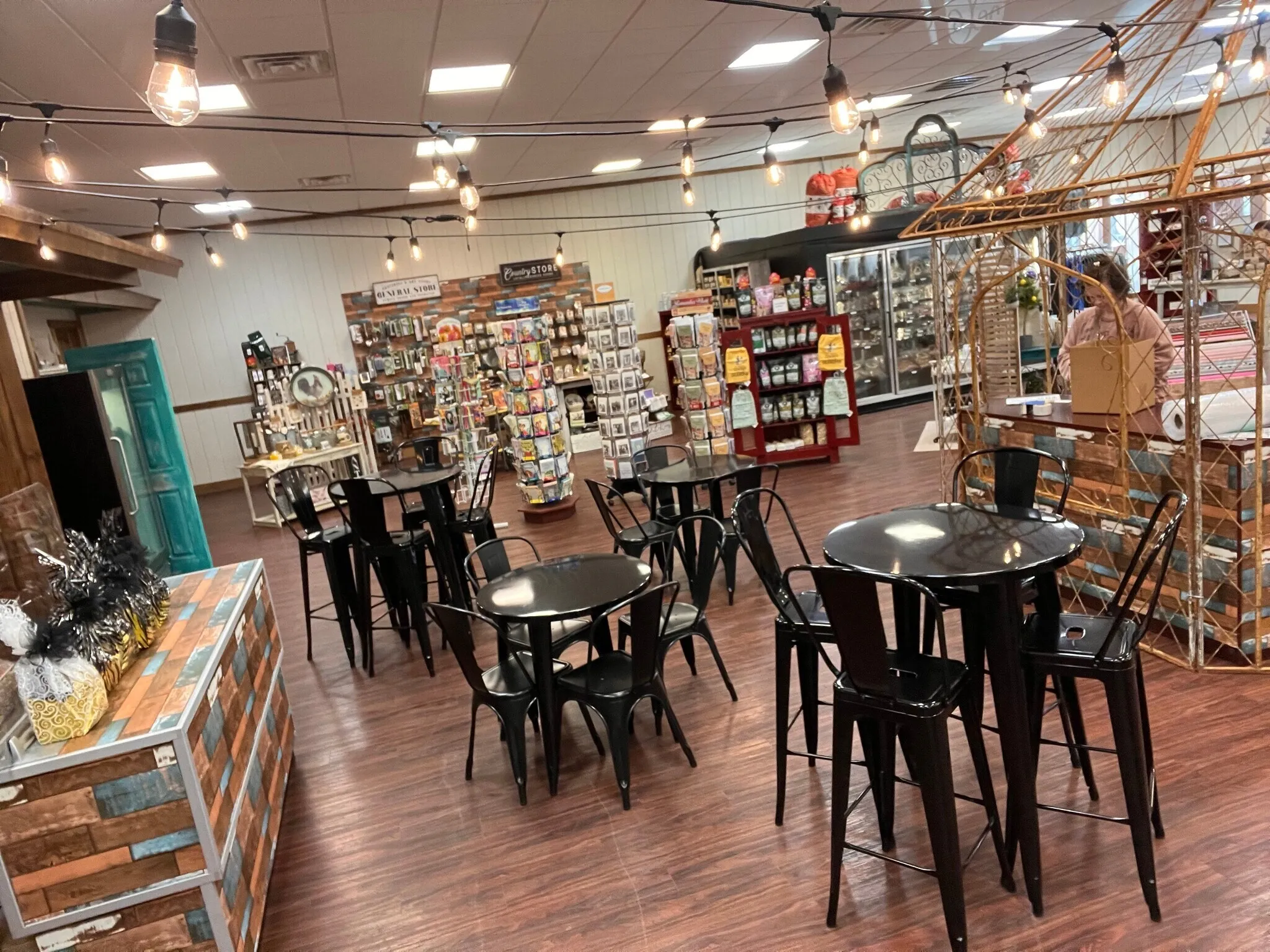 Retail For Sale in Comanche County , 409, 407, 405 E Central Avenue, Comanche, Texas 76442, 0, 0, Garage spaces, 0 Sqft, built in 2014, mls#21322312, Real Estate Agent in Comanche, Homes For Sale in Comanche county, Homes For Sale in Comanche, Realtor in Comanche Texas, Real Estate Brokerage Independent Realty Texas, Luminita Cordes Realtor