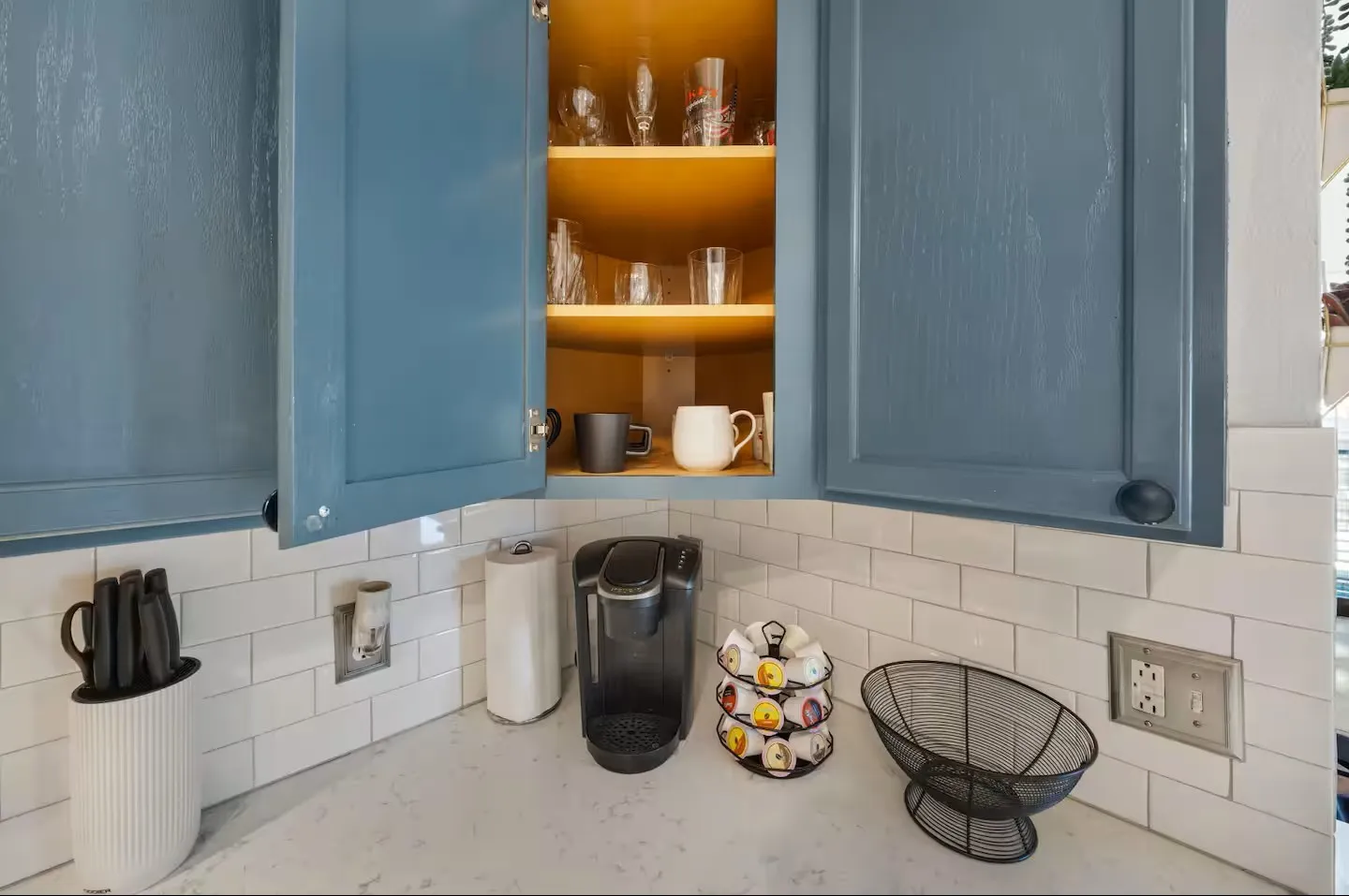 Single Family Residence For Sale in Tarrant County , 3987 Fernando Drive, Fort Worth, Texas 76040, 2 Bedroom, 3 Bathroom, 1 Garage spaces, 1,420 Sqft, built in 2004, mls#21322391, Real Estate Agent in Fort Worth, Homes For Sale in Tarrant county, Homes For Sale in Fort Worth, Realtor in Fort Worth Texas, Real Estate Brokerage Independent Realty Texas, Luminita Cordes Realtor