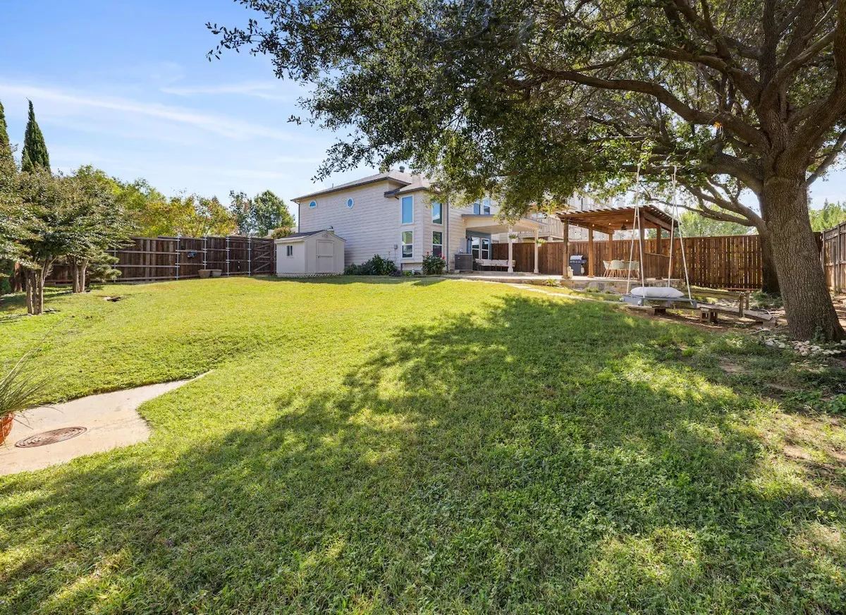 Single Family Residence For Sale in Tarrant County , 3987 Fernando Drive, Fort Worth, Texas 76040, 2 Bedroom, 3 Bathroom, 1 Garage spaces, 1,420 Sqft, built in 2004, mls#21322391, Real Estate Agent in Fort Worth, Homes For Sale in Tarrant county, Homes For Sale in Fort Worth, Realtor in Fort Worth Texas, Real Estate Brokerage Independent Realty Texas, Luminita Cordes Realtor