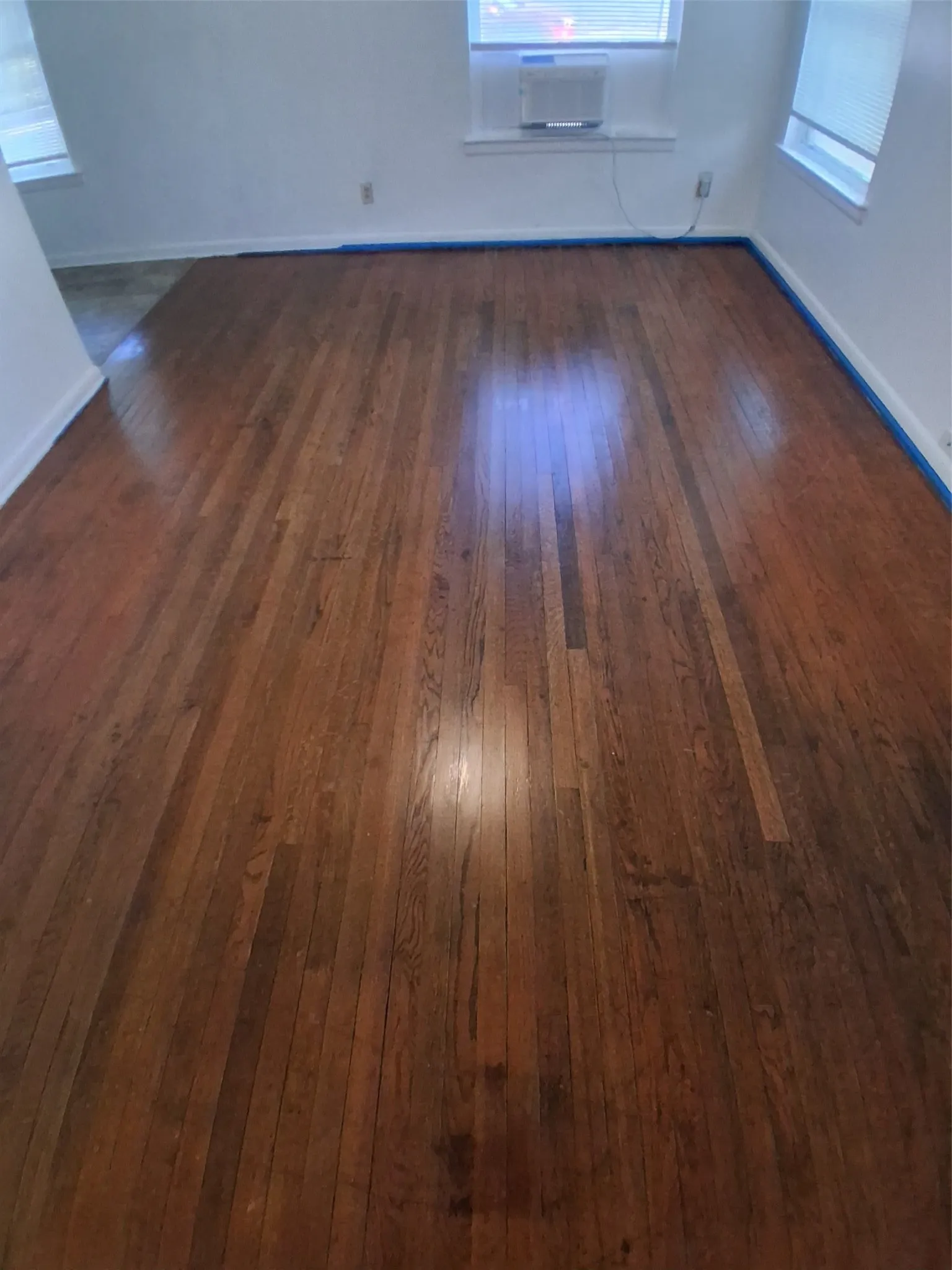 Duplex For Rent in Dallas County , 3019 Avon Street 3019, Dallas, Texas 75211, 2 Bedroom, 1 Bathroom, 1 Garage spaces, 805 Sqft, built in 1953, mls#21322396, Real Estate Agent in Dallas, Homes For Rent in Dallas county, Homes For Rent in Dallas, Realtor in Dallas Texas, Real Estate Brokerage Independent Realty Texas, Luminita Cordes Realtor