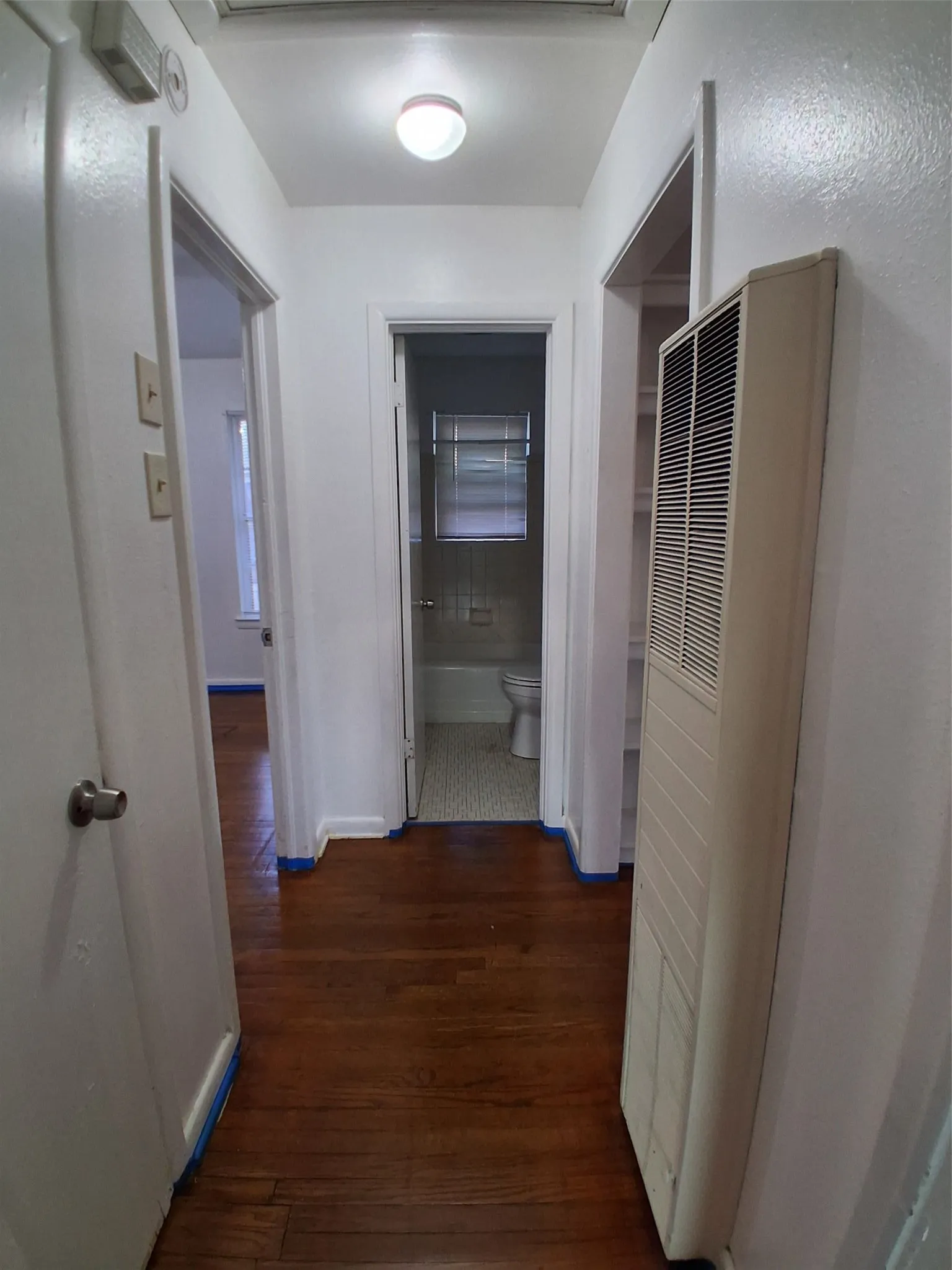 Duplex For Rent in Dallas County , 3019 Avon Street 3019, Dallas, Texas 75211, 2 Bedroom, 1 Bathroom, 1 Garage spaces, 805 Sqft, built in 1953, mls#21322396, Real Estate Agent in Dallas, Homes For Rent in Dallas county, Homes For Rent in Dallas, Realtor in Dallas Texas, Real Estate Brokerage Independent Realty Texas, Luminita Cordes Realtor