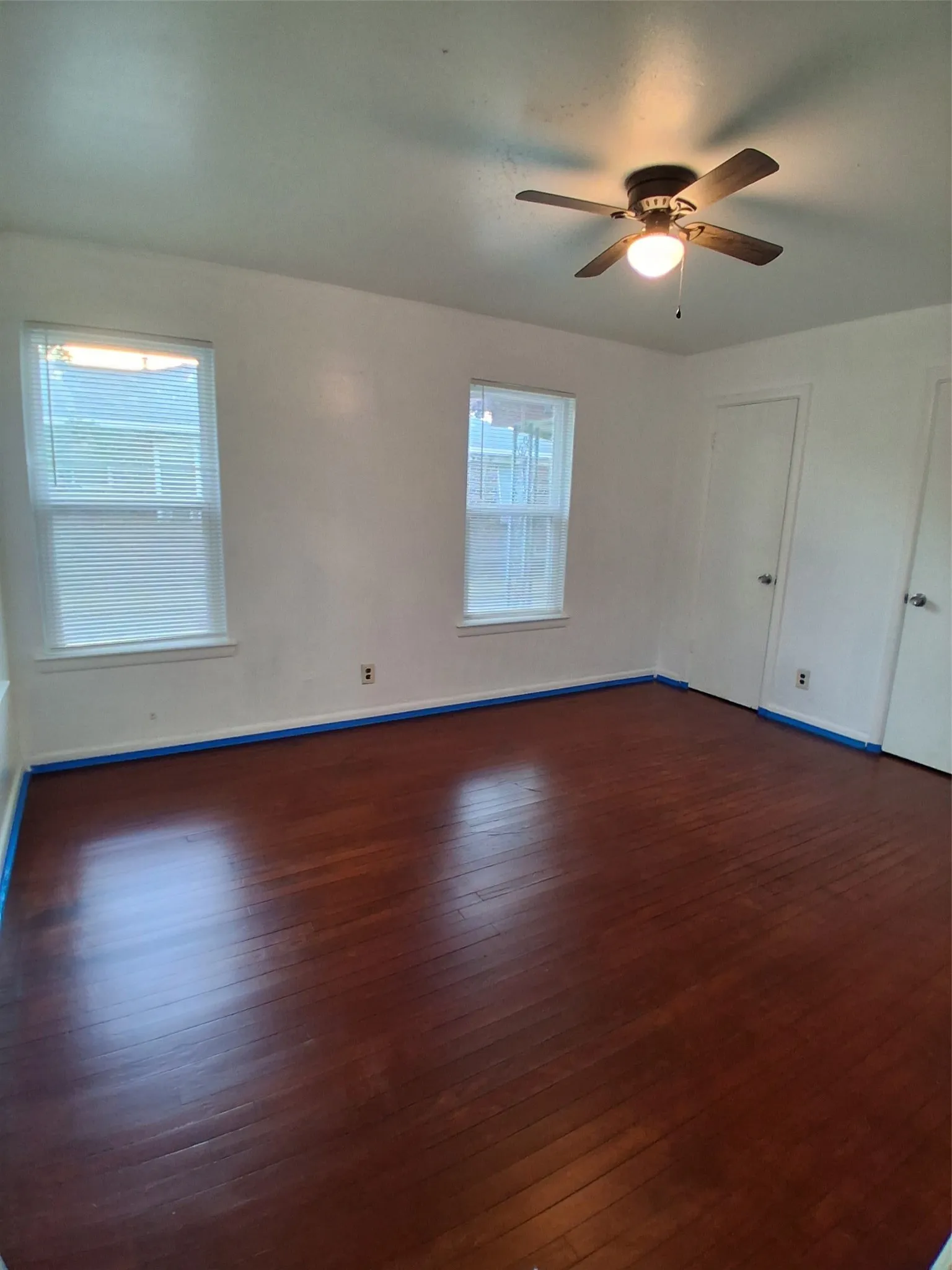 Duplex For Rent in Dallas County , 3019 Avon Street 3019, Dallas, Texas 75211, 2 Bedroom, 1 Bathroom, 1 Garage spaces, 805 Sqft, built in 1953, mls#21322396, Real Estate Agent in Dallas, Homes For Rent in Dallas county, Homes For Rent in Dallas, Realtor in Dallas Texas, Real Estate Brokerage Independent Realty Texas, Luminita Cordes Realtor