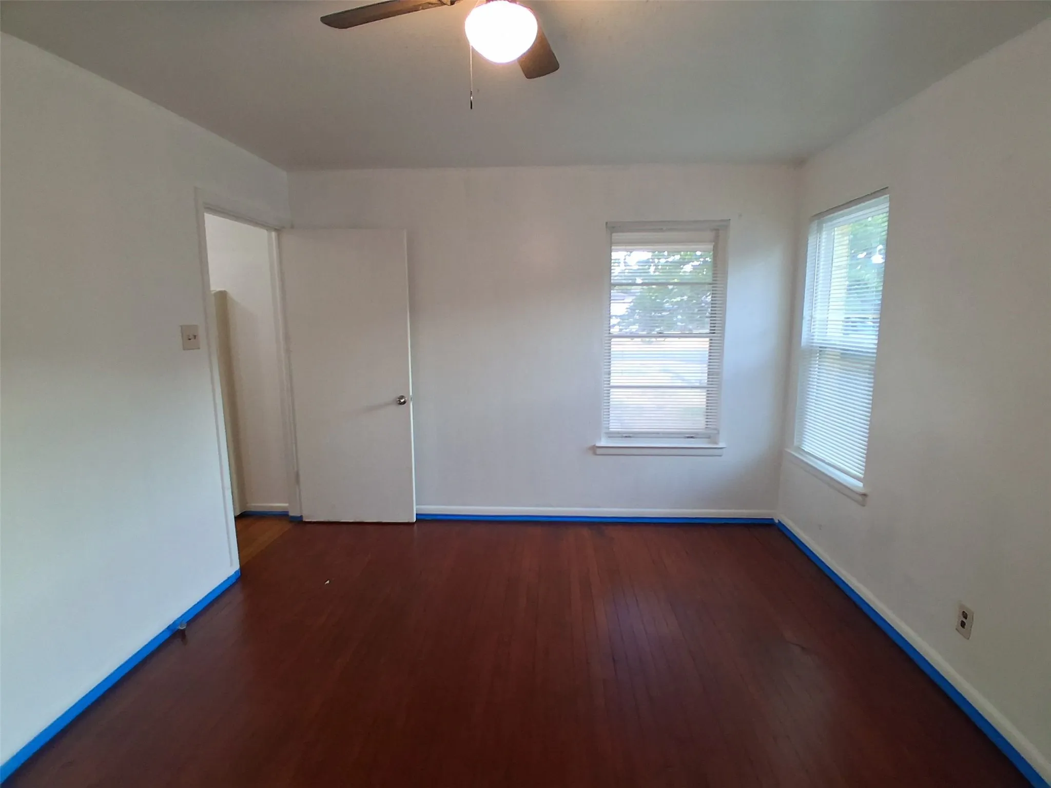 Duplex For Rent in Dallas County , 3019 Avon Street 3019, Dallas, Texas 75211, 2 Bedroom, 1 Bathroom, 1 Garage spaces, 805 Sqft, built in 1953, mls#21322396, Real Estate Agent in Dallas, Homes For Rent in Dallas county, Homes For Rent in Dallas, Realtor in Dallas Texas, Real Estate Brokerage Independent Realty Texas, Luminita Cordes Realtor