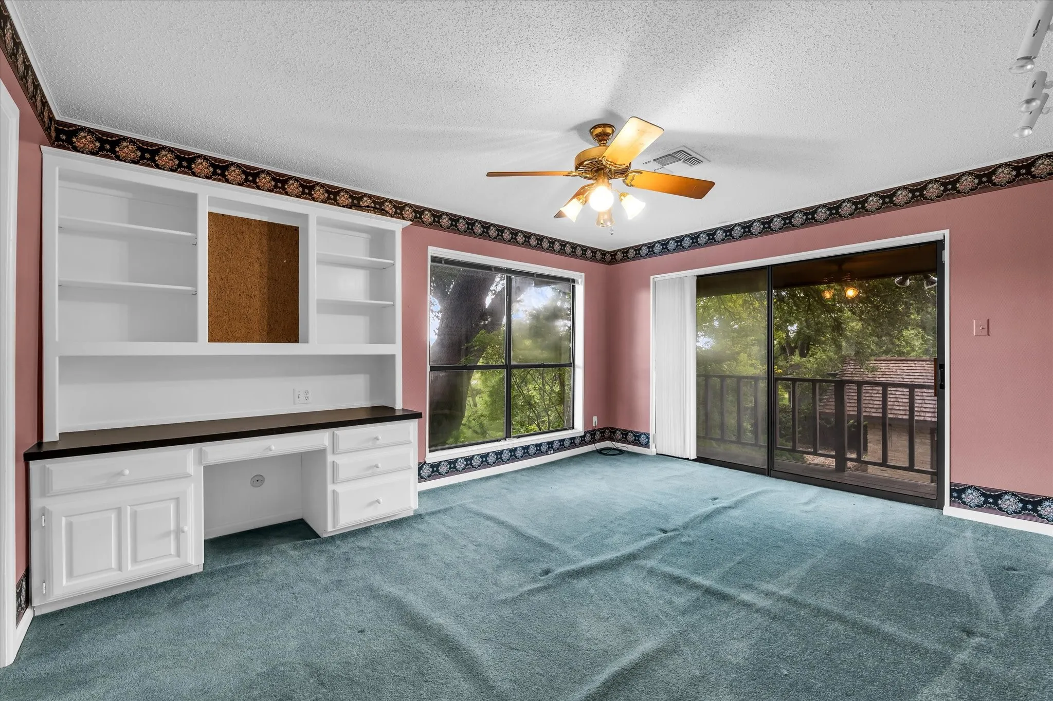 Single Family Residence For Sale in Mc Lennan County , 3716 Laguna Vista Drive, Waco, Texas 76708, 4 Bedroom, 4 Bathroom, 4 Garage spaces, 3,782 Sqft, built in 1978, mls#21321610, Real Estate Agent in Waco, Homes For Sale in Mc Lennan county, Homes For Sale in Waco, Realtor in Waco Texas, Real Estate Brokerage Independent Realty Texas, Luminita Cordes Realtor