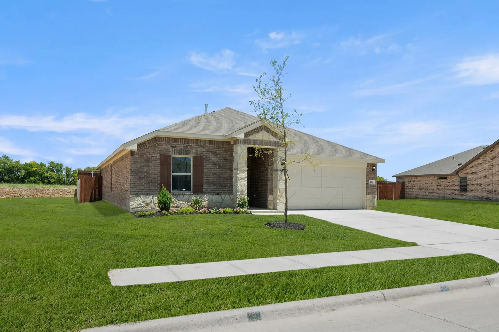 408 Comanche- Front Exterior-2