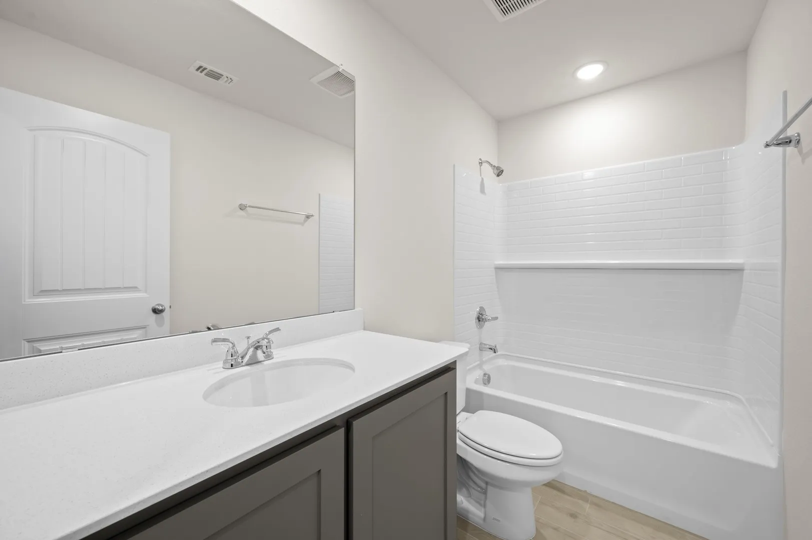 408 Comanche- Bathroom