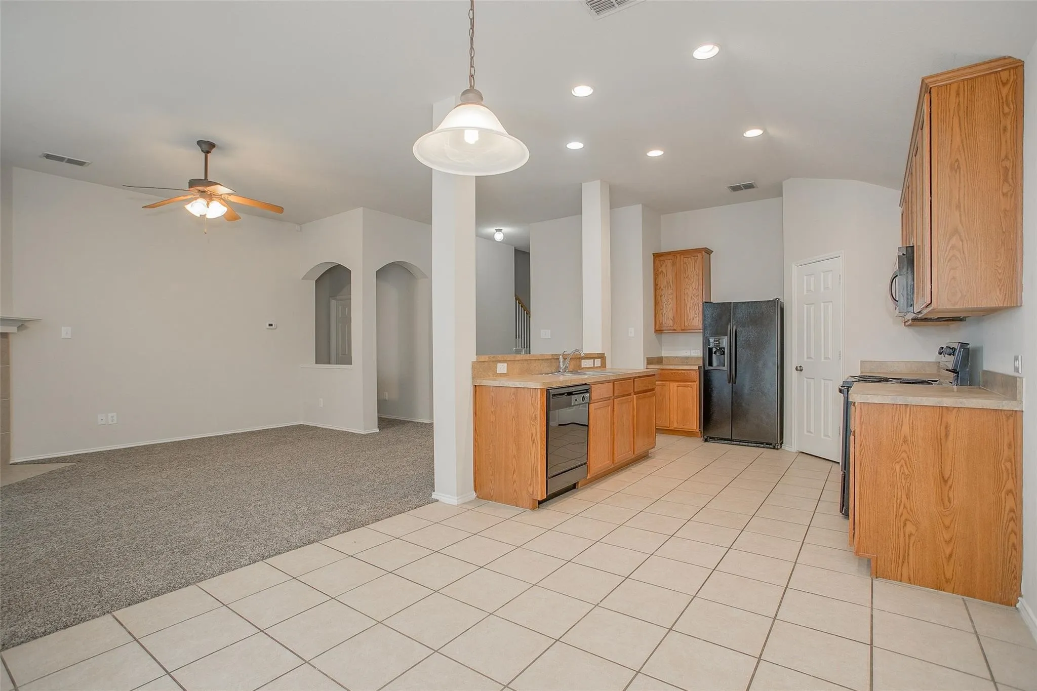 Single Family Residence For Rent in Tarrant County , 6000 Stirrup Iron Drive, Fort Worth, Texas 76179, 3 Bedroom, 2 Bathroom, 2 Garage spaces, 2,029 Sqft, built in 2007, mls#21322423, Real Estate Agent in Fort Worth, Homes For Rent in Tarrant county, Homes For Rent in Fort Worth, Realtor in Fort Worth Texas, Real Estate Brokerage Independent Realty Texas, Luminita Cordes Realtor