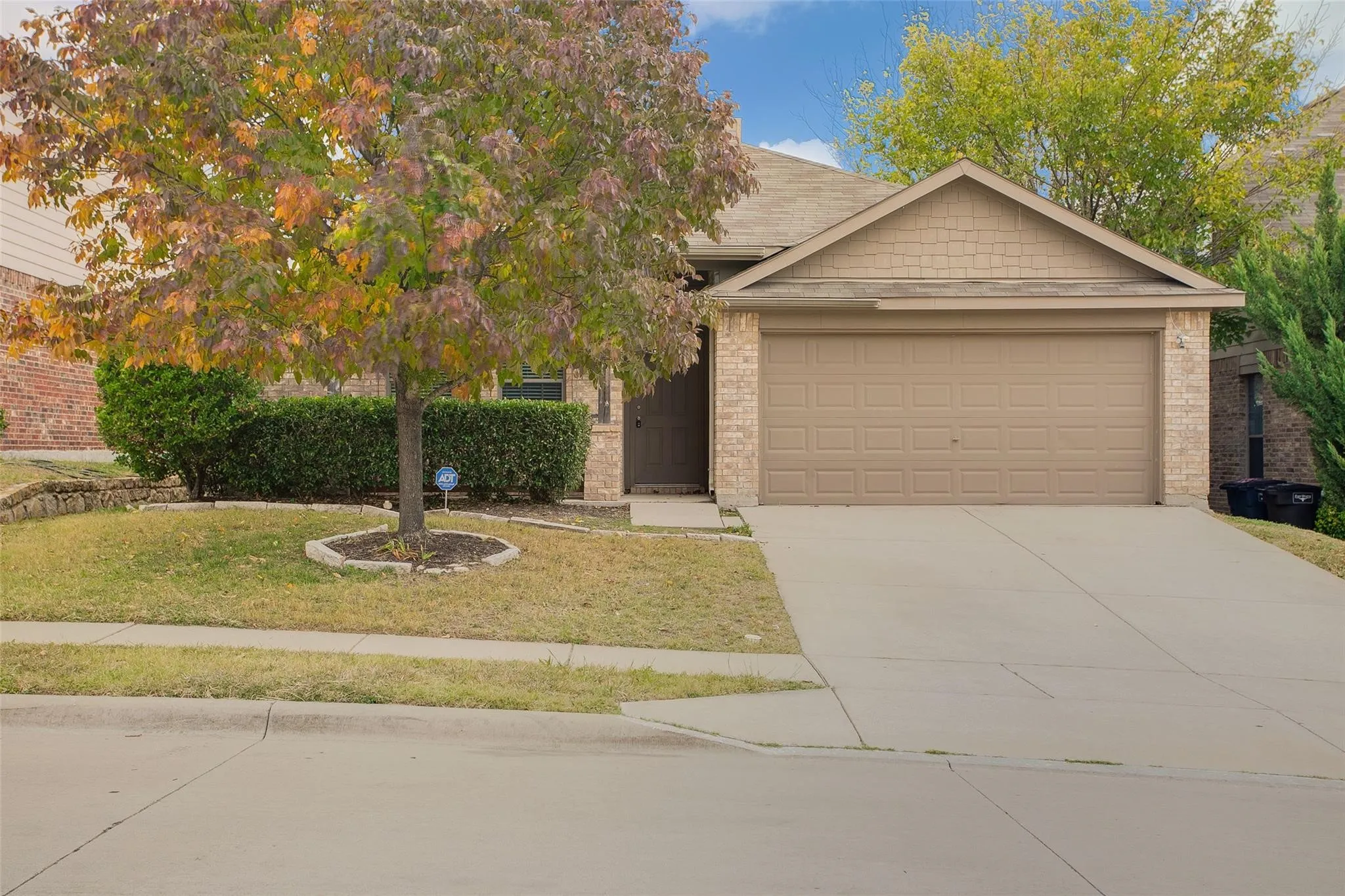 Single Family Residence For Rent in Tarrant County , 6000 Stirrup Iron Drive, Fort Worth, Texas 76179, 3 Bedroom, 2 Bathroom, 2 Garage spaces, 2,029 Sqft, built in 2007, mls#21322423, Real Estate Agent in Fort Worth, Homes For Rent in Tarrant county, Homes For Rent in Fort Worth, Realtor in Fort Worth Texas, Real Estate Brokerage Independent Realty Texas, Luminita Cordes Realtor