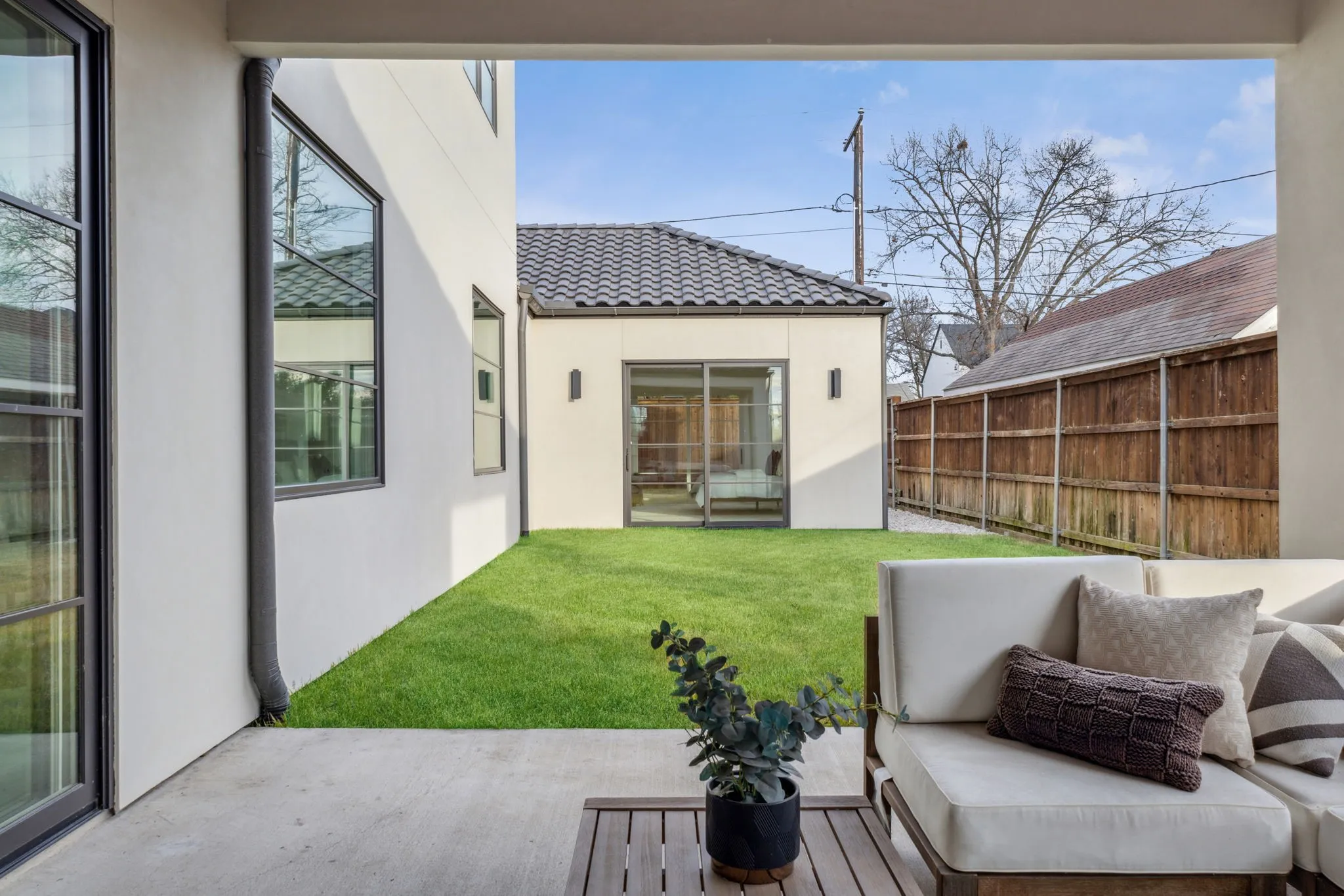 Single Family Residence For Sale in Dallas County , 7526 Kenwell Street, Dallas, Texas 75209, 5 Bedroom, 5 Bathroom, 2 Garage spaces, 4,539 Sqft, built in 2024, mls#21322417, Real Estate Agent in Dallas, Homes For Sale in Dallas county, Homes For Sale in Dallas, Realtor in Dallas Texas, Real Estate Brokerage Independent Realty Texas, Luminita Cordes Realtor