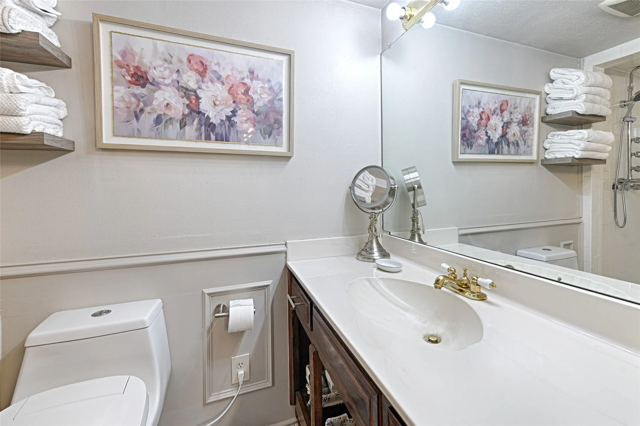 Single Family Residence For Sale in Dallas County , 112 Cloudcrest Drive, De Soto, Texas 75115, 4 Bedroom, 3 Bathroom, Garage spaces, 2,432 Sqft, built in 1964, mls#21322393, Real Estate Agent in De Soto, Homes For Sale in Dallas county, Homes For Sale in De Soto, Realtor in De Soto Texas, Real Estate Brokerage Independent Realty Texas, Luminita Cordes Realtor