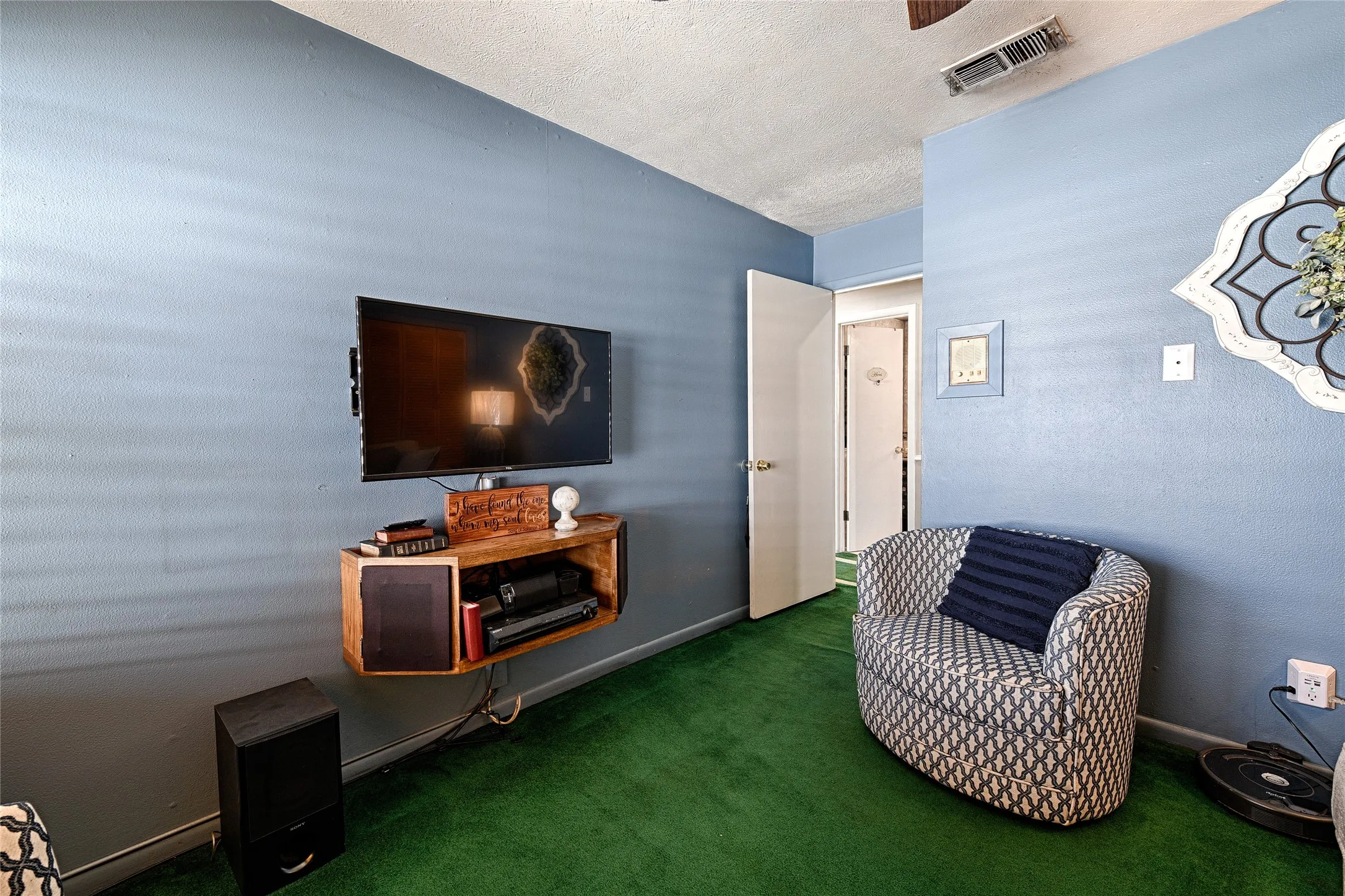 Single Family Residence For Sale in Dallas County , 112 Cloudcrest Drive, De Soto, Texas 75115, 4 Bedroom, 3 Bathroom, Garage spaces, 2,432 Sqft, built in 1964, mls#21322393, Real Estate Agent in De Soto, Homes For Sale in Dallas county, Homes For Sale in De Soto, Realtor in De Soto Texas, Real Estate Brokerage Independent Realty Texas, Luminita Cordes Realtor