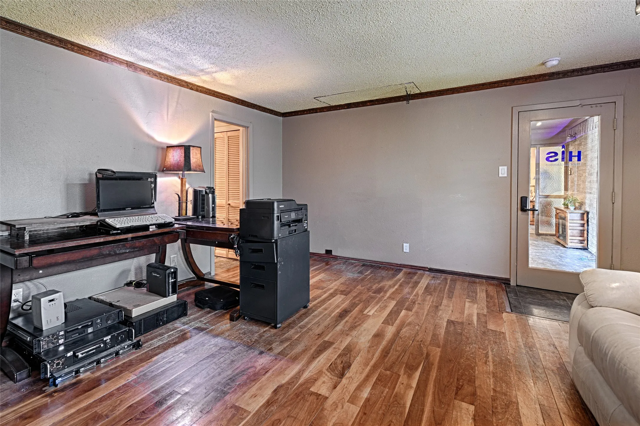 Single Family Residence For Sale in Dallas County , 112 Cloudcrest Drive, De Soto, Texas 75115, 4 Bedroom, 3 Bathroom, Garage spaces, 2,432 Sqft, built in 1964, mls#21322393, Real Estate Agent in De Soto, Homes For Sale in Dallas county, Homes For Sale in De Soto, Realtor in De Soto Texas, Real Estate Brokerage Independent Realty Texas, Luminita Cordes Realtor