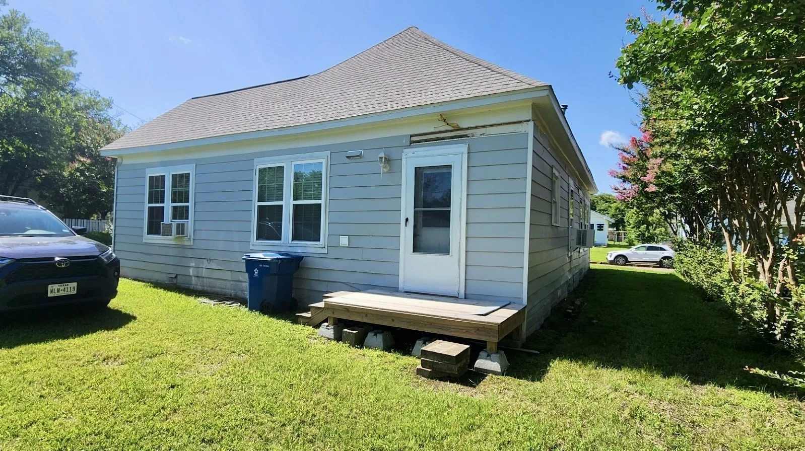 Single Family Residence For Sale in Limestone County , 108 S Bonham Street, Mexia, Texas 76667, 2 Bedroom, 1 Bathroom, Garage spaces, 1,088 Sqft, built in 1963, mls#21318347, Real Estate Agent in Mexia, Homes For Sale in Limestone county, Homes For Sale in Mexia, Realtor in Mexia Texas, Real Estate Brokerage Independent Realty Texas, Luminita Cordes Realtor