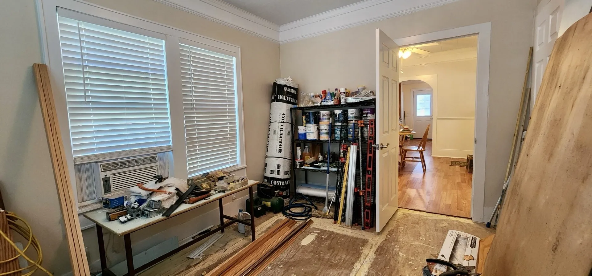 Single Family Residence For Sale in Limestone County , 108 S Bonham Street, Mexia, Texas 76667, 2 Bedroom, 1 Bathroom, Garage spaces, 1,088 Sqft, built in 1963, mls#21318347, Real Estate Agent in Mexia, Homes For Sale in Limestone county, Homes For Sale in Mexia, Realtor in Mexia Texas, Real Estate Brokerage Independent Realty Texas, Luminita Cordes Realtor