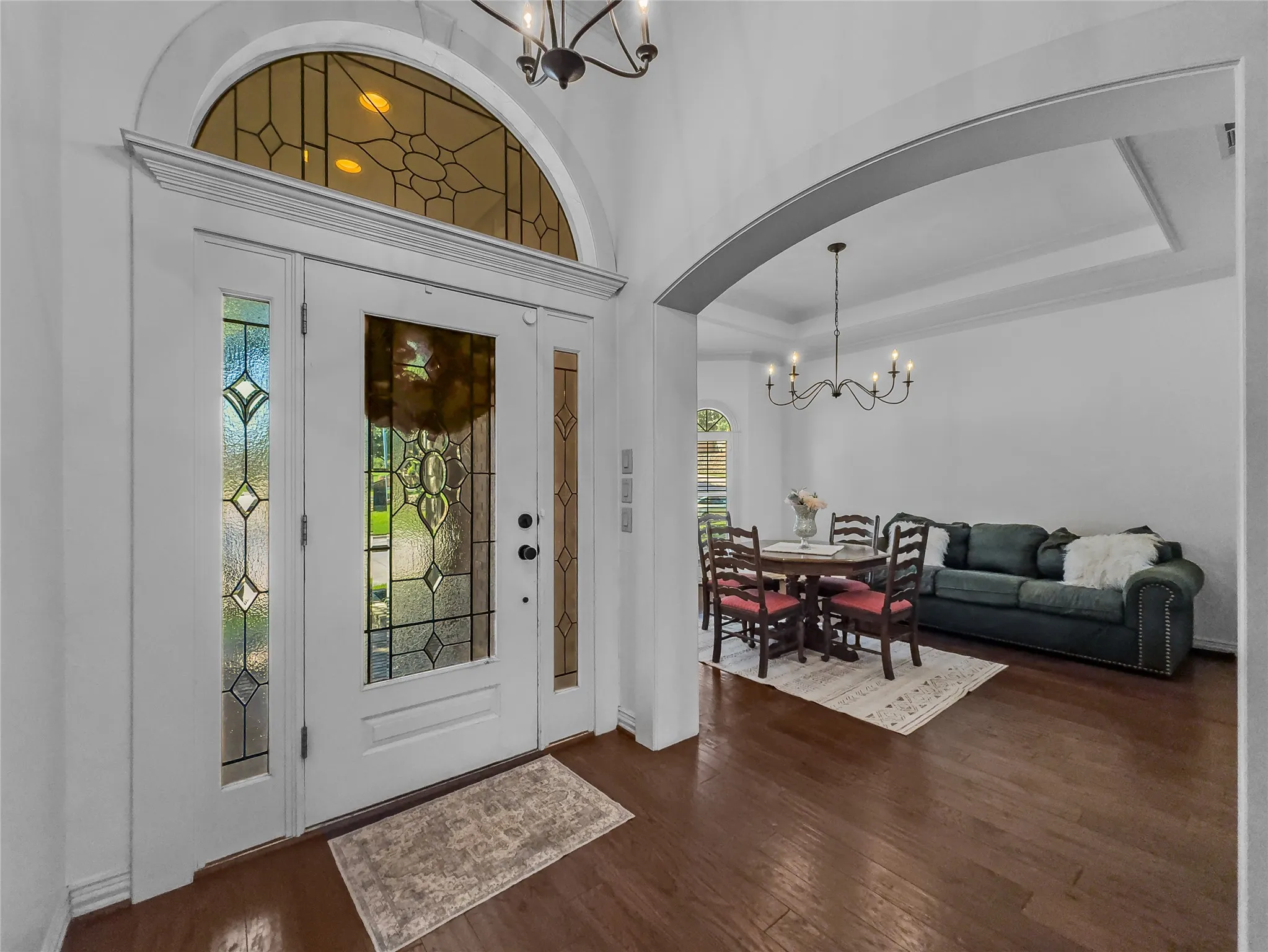 Single Family Residence For Sale in Tarrant County , 3211 Lake Creek Trail, Mansfield, Texas 76063, 4 Bedroom, 3 Bathroom, 2 Garage spaces, 2,645 Sqft, built in 2000, Price $485,000, mls#21311901, Real Estate Agent in Mansfield, Homes For Sale in Tarrant county, Homes For Sale in Mansfield, Realtor in Mansfield Texas, Real Estate Brokerage Independent Realty Texas, Luminita Cordes Realtor