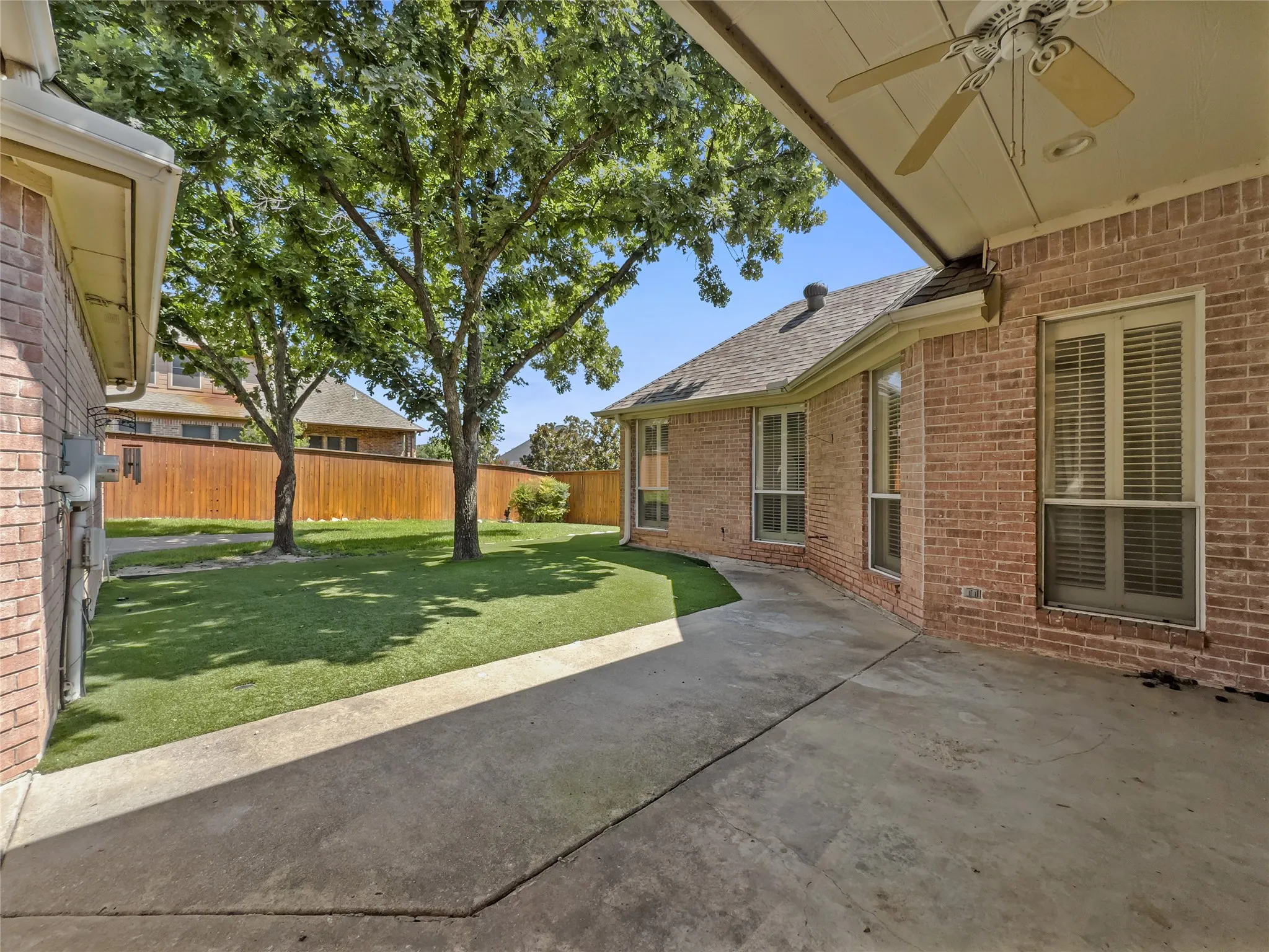 Single Family Residence For Sale in Tarrant County , 3211 Lake Creek Trail, Mansfield, Texas 76063, 4 Bedroom, 3 Bathroom, 2 Garage spaces, 2,645 Sqft, built in 2000, Price $485,000, mls#21311901, Real Estate Agent in Mansfield, Homes For Sale in Tarrant county, Homes For Sale in Mansfield, Realtor in Mansfield Texas, Real Estate Brokerage Independent Realty Texas, Luminita Cordes Realtor