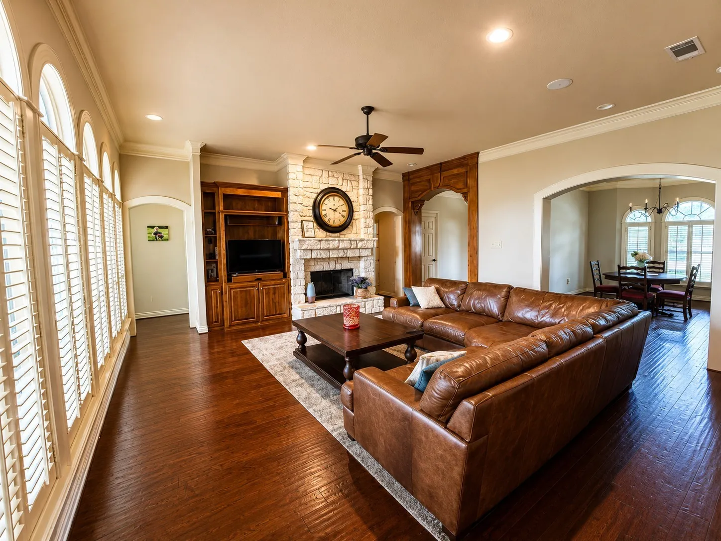 Single Family Residence For Sale in Tarrant County , 3211 Lake Creek Trail, Mansfield, Texas 76063, 4 Bedroom, 3 Bathroom, 2 Garage spaces, 2,645 Sqft, built in 2000, Price $485,000, mls#21311901, Real Estate Agent in Mansfield, Homes For Sale in Tarrant county, Homes For Sale in Mansfield, Realtor in Mansfield Texas, Real Estate Brokerage Independent Realty Texas, Luminita Cordes Realtor