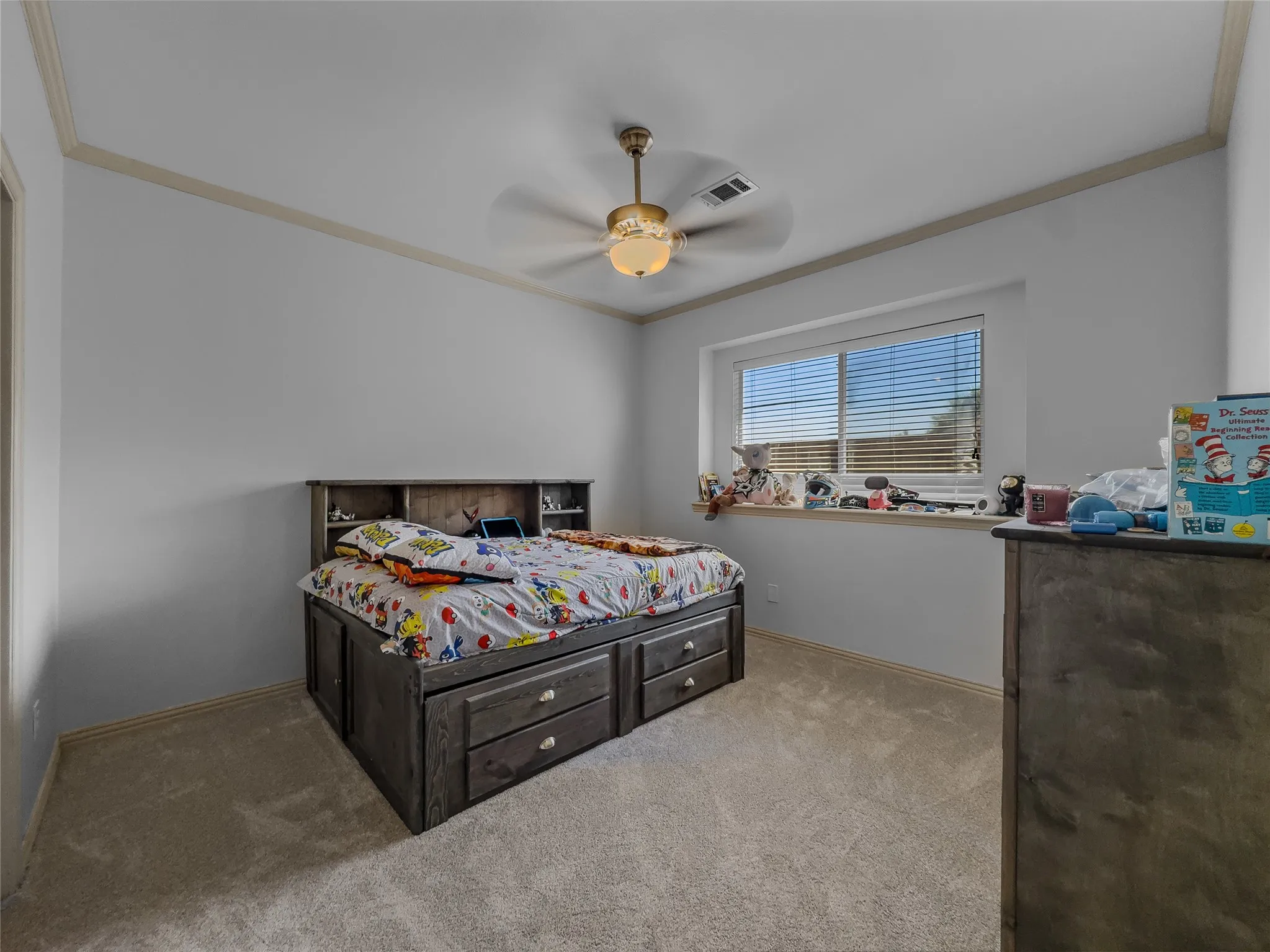 Single Family Residence For Sale in Tarrant County , 3211 Lake Creek Trail, Mansfield, Texas 76063, 4 Bedroom, 3 Bathroom, 2 Garage spaces, 2,645 Sqft, built in 2000, Price $485,000, mls#21311901, Real Estate Agent in Mansfield, Homes For Sale in Tarrant county, Homes For Sale in Mansfield, Realtor in Mansfield Texas, Real Estate Brokerage Independent Realty Texas, Luminita Cordes Realtor