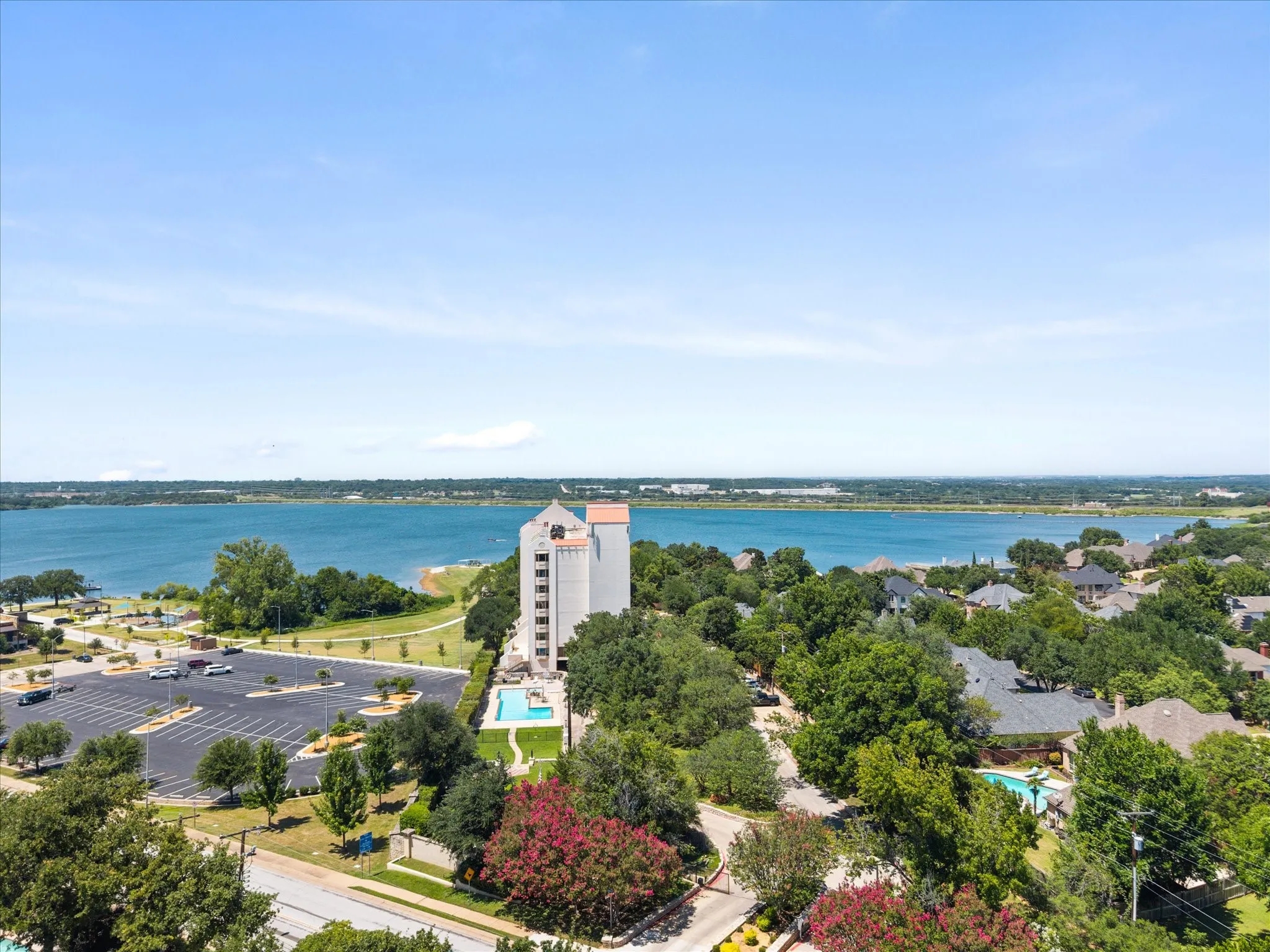 Condominium For Sale in Tarrant County , 2129 Reflection Bay Drive, Arlington, Texas 76013, 2 Bedroom, 2 Bathroom, 1 Garage spaces, 1,468 Sqft, built in 1985, mls#21322388, Real Estate Agent in Arlington, Homes For Sale in Tarrant county, Homes For Sale in Arlington, Realtor in Arlington Texas, Real Estate Brokerage Independent Realty Texas, Luminita Cordes Realtor