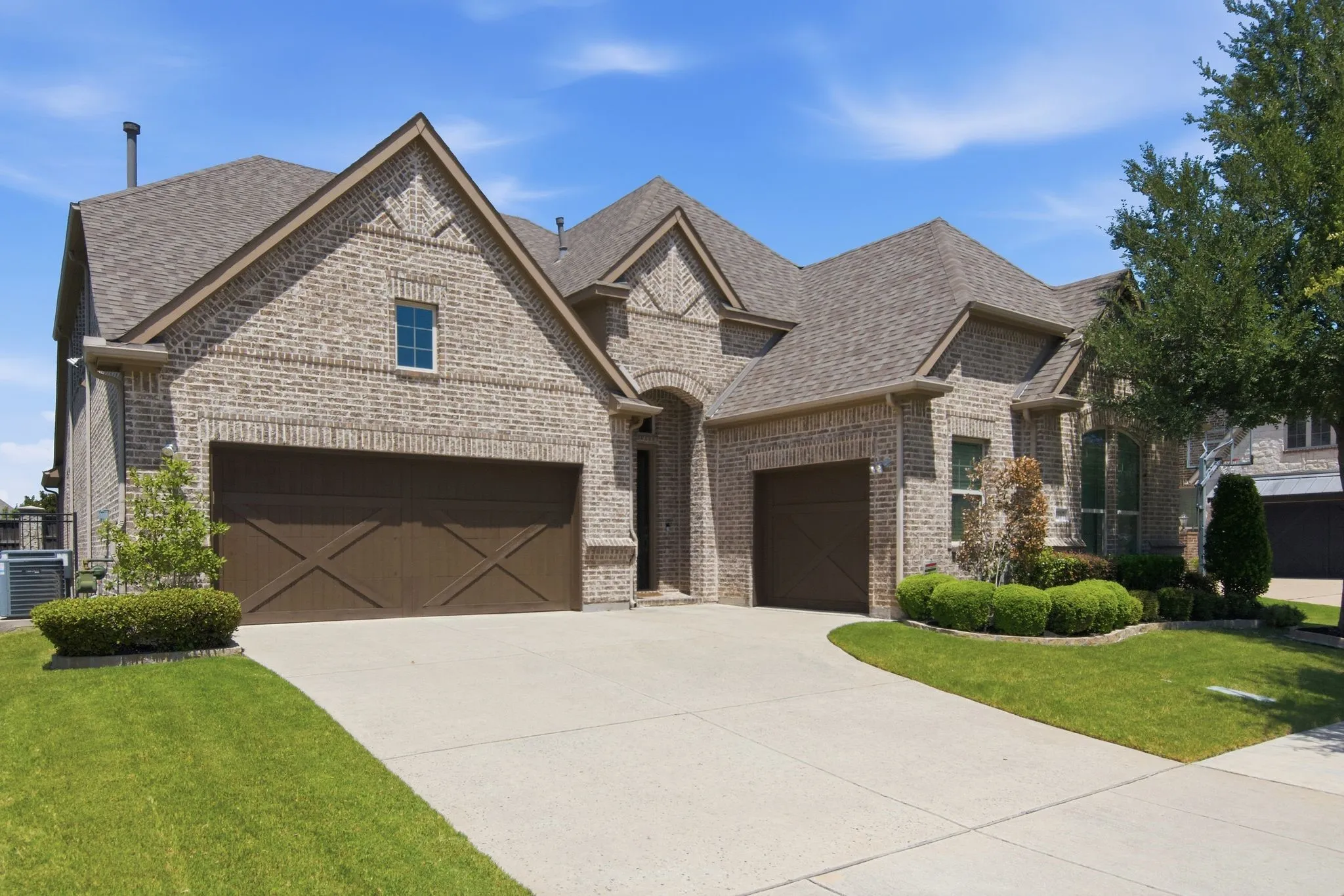 Single Family Residence For Sale in Denton County , 7317 Gem Drive, Frisco, Texas 75034, 3 Bedroom, 4 Bathroom, 3 Garage spaces, 3,030 Sqft, built in 2014, mls#21321921, Real Estate Agent in Frisco, Homes For Sale in Denton county, Homes For Sale in Frisco, Realtor in Frisco Texas, Real Estate Brokerage Independent Realty Texas, Luminita Cordes Realtor