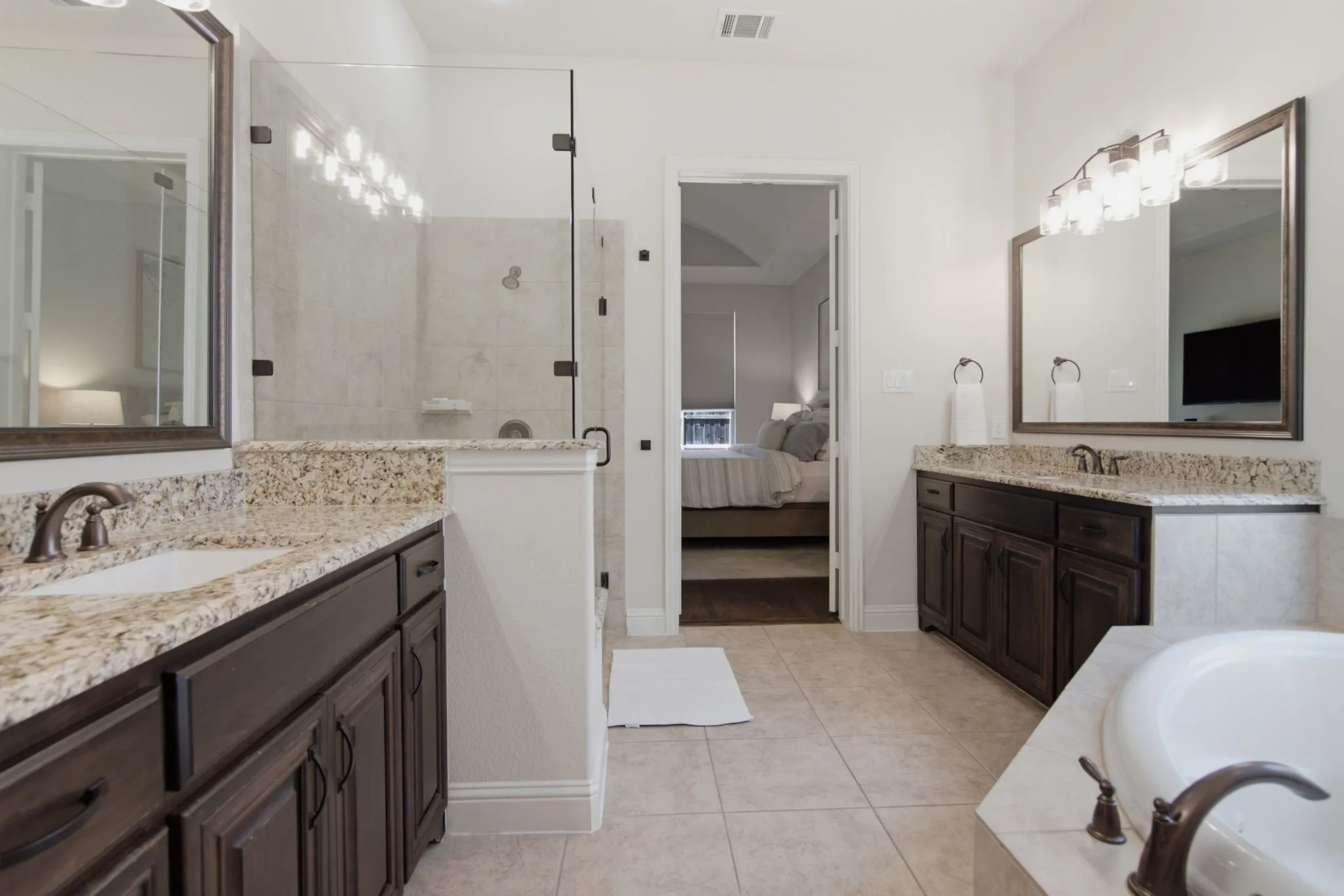 Single Family Residence For Sale in Denton County , 7317 Gem Drive, Frisco, Texas 75034, 3 Bedroom, 4 Bathroom, 3 Garage spaces, 3,030 Sqft, built in 2014, mls#21321921, Real Estate Agent in Frisco, Homes For Sale in Denton county, Homes For Sale in Frisco, Realtor in Frisco Texas, Real Estate Brokerage Independent Realty Texas, Luminita Cordes Realtor