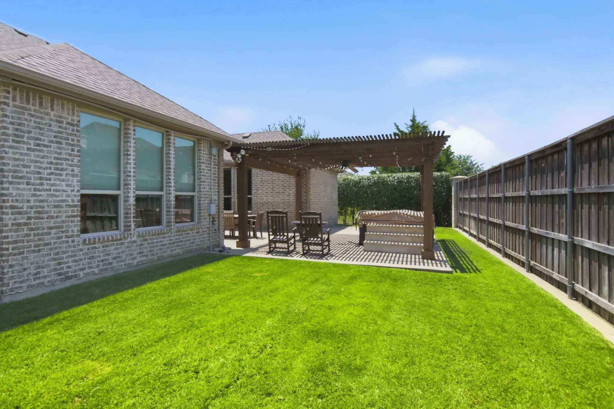 Single Family Residence For Sale in Denton County , 7317 Gem Drive, Frisco, Texas 75034, 3 Bedroom, 4 Bathroom, 3 Garage spaces, 3,030 Sqft, built in 2014, mls#21321921, Real Estate Agent in Frisco, Homes For Sale in Denton county, Homes For Sale in Frisco, Realtor in Frisco Texas, Real Estate Brokerage Independent Realty Texas, Luminita Cordes Realtor