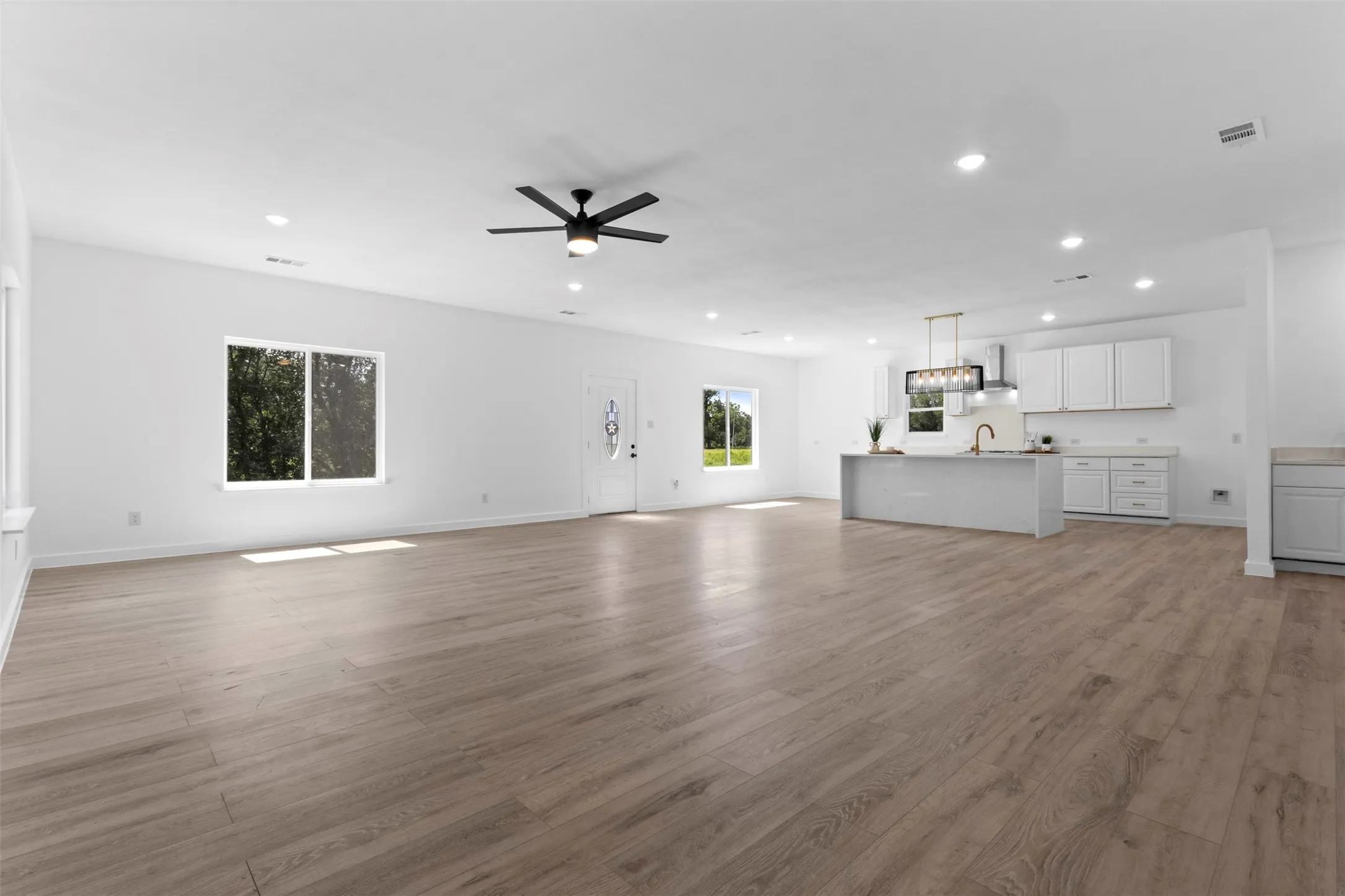 Single Family Residence For Sale in Dallas County , 4406 S Ottawa Road, Dallas, Texas 75212, 4 Bedroom, 2 Bathroom, 2 Garage spaces, 2,476 Sqft, built in 2026, mls#21322488, Real Estate Agent in Dallas, Homes For Sale in Dallas county, Homes For Sale in Dallas, Realtor in Dallas Texas, Real Estate Brokerage Independent Realty Texas, Luminita Cordes Realtor