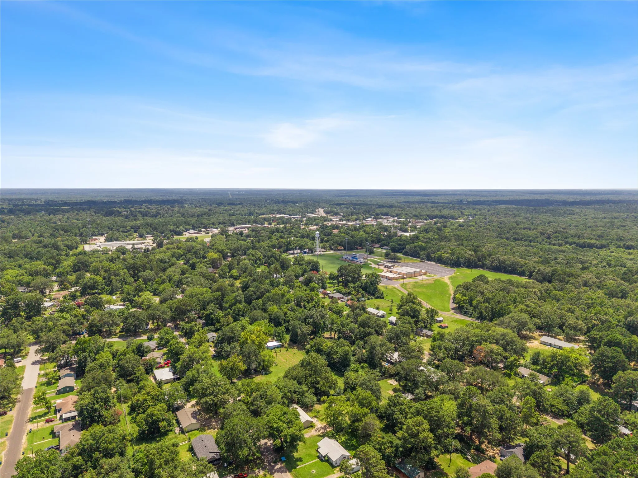 Single Family Residence For Sale in Wood County , 806 Jeanell Street, Quitman, Texas 75783, 3 Bedroom, 2 Bathroom, Garage spaces, 1,296 Sqft, built in 1985, mls#21322468, Real Estate Agent in Quitman, Homes For Sale in Wood county, Homes For Sale in Quitman, Realtor in Quitman Texas, Real Estate Brokerage Independent Realty Texas, Luminita Cordes Realtor