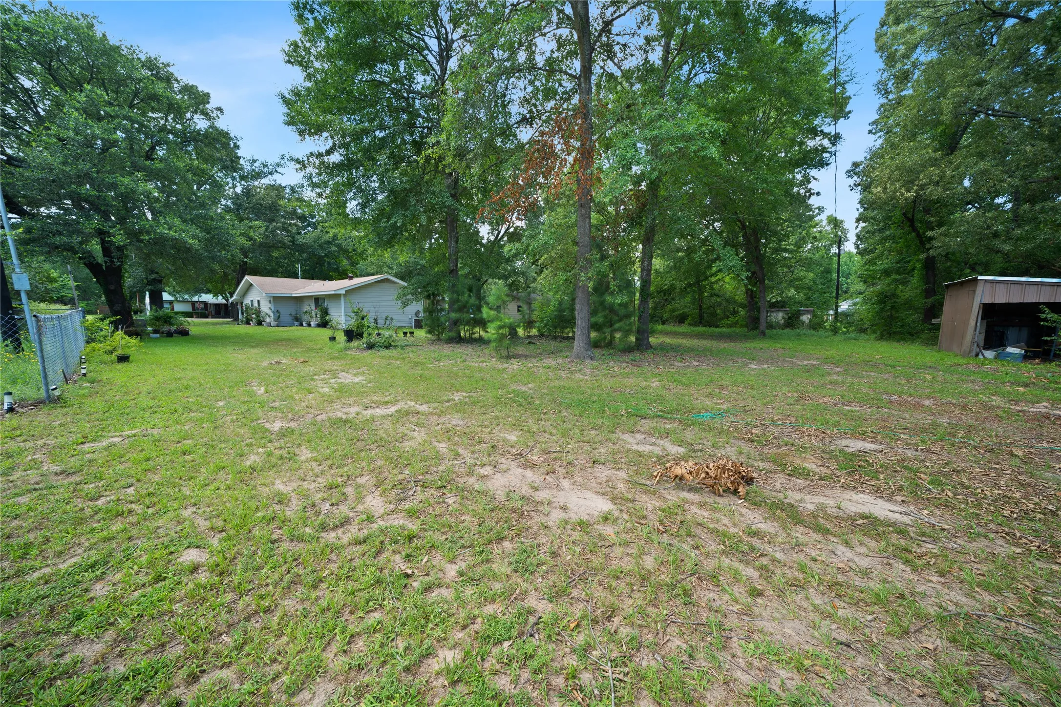 Single Family Residence For Sale in Wood County , 806 Jeanell Street, Quitman, Texas 75783, 3 Bedroom, 2 Bathroom, Garage spaces, 1,296 Sqft, built in 1985, mls#21322468, Real Estate Agent in Quitman, Homes For Sale in Wood county, Homes For Sale in Quitman, Realtor in Quitman Texas, Real Estate Brokerage Independent Realty Texas, Luminita Cordes Realtor