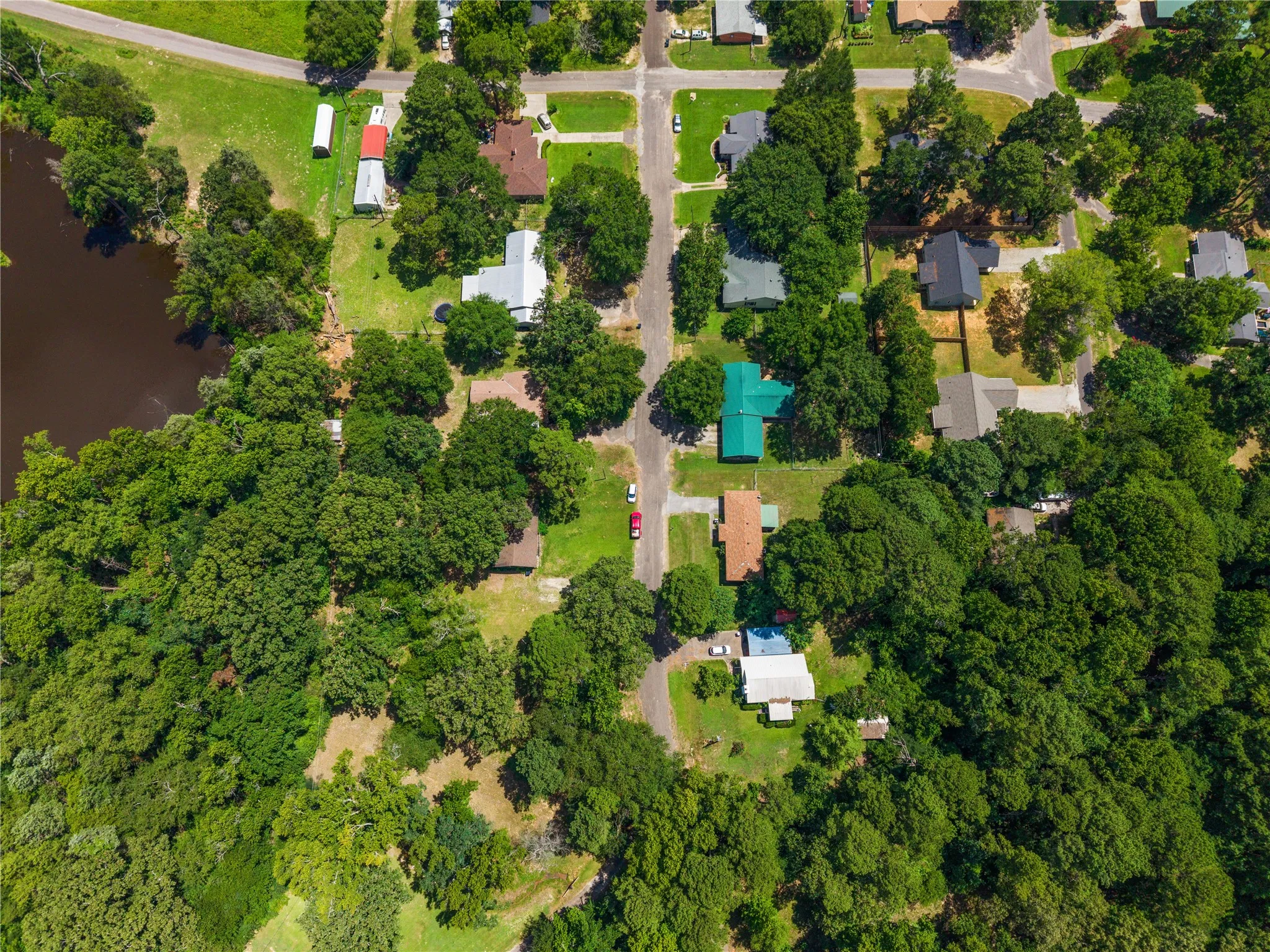 Single Family Residence For Sale in Wood County , 806 Jeanell Street, Quitman, Texas 75783, 3 Bedroom, 2 Bathroom, Garage spaces, 1,296 Sqft, built in 1985, mls#21322468, Real Estate Agent in Quitman, Homes For Sale in Wood county, Homes For Sale in Quitman, Realtor in Quitman Texas, Real Estate Brokerage Independent Realty Texas, Luminita Cordes Realtor