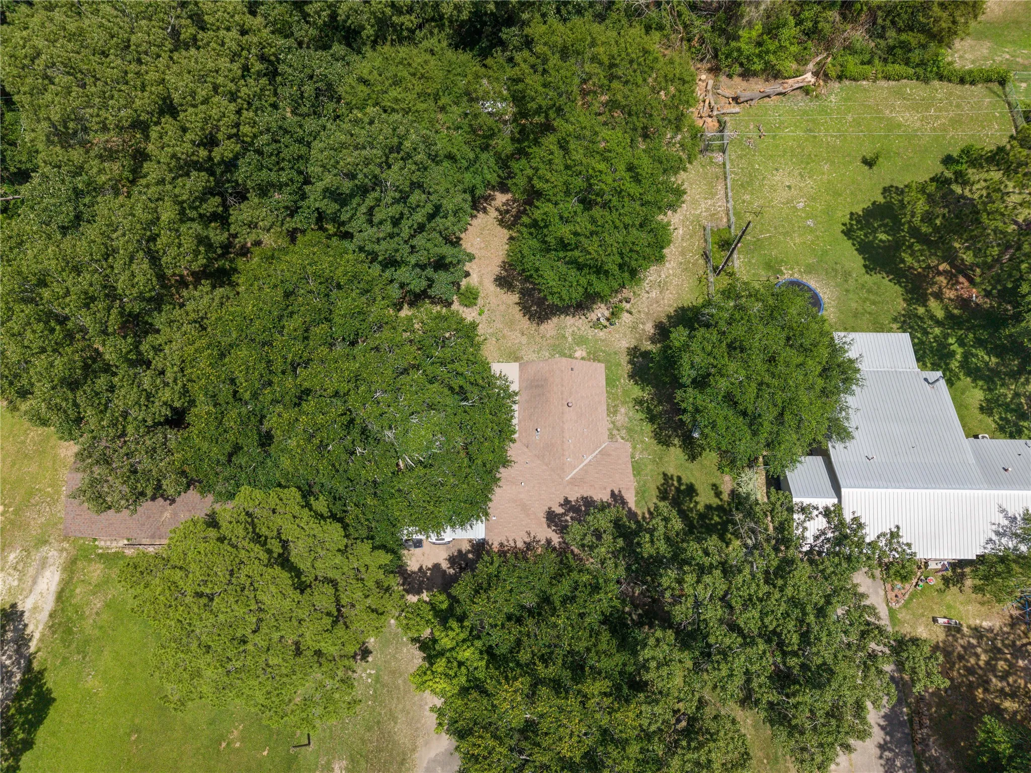 Single Family Residence For Sale in Wood County , 806 Jeanell Street, Quitman, Texas 75783, 3 Bedroom, 2 Bathroom, Garage spaces, 1,296 Sqft, built in 1985, mls#21322468, Real Estate Agent in Quitman, Homes For Sale in Wood county, Homes For Sale in Quitman, Realtor in Quitman Texas, Real Estate Brokerage Independent Realty Texas, Luminita Cordes Realtor