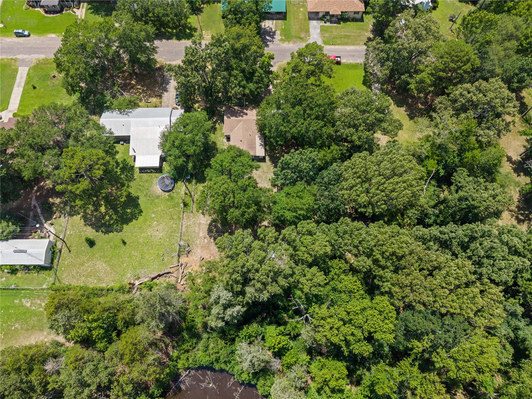 Single Family Residence For Sale in Wood County , 806 Jeanell Street, Quitman, Texas 75783, 3 Bedroom, 2 Bathroom, Garage spaces, 1,296 Sqft, built in 1985, mls#21322468, Real Estate Agent in Quitman, Homes For Sale in Wood county, Homes For Sale in Quitman, Realtor in Quitman Texas, Real Estate Brokerage Independent Realty Texas, Luminita Cordes Realtor