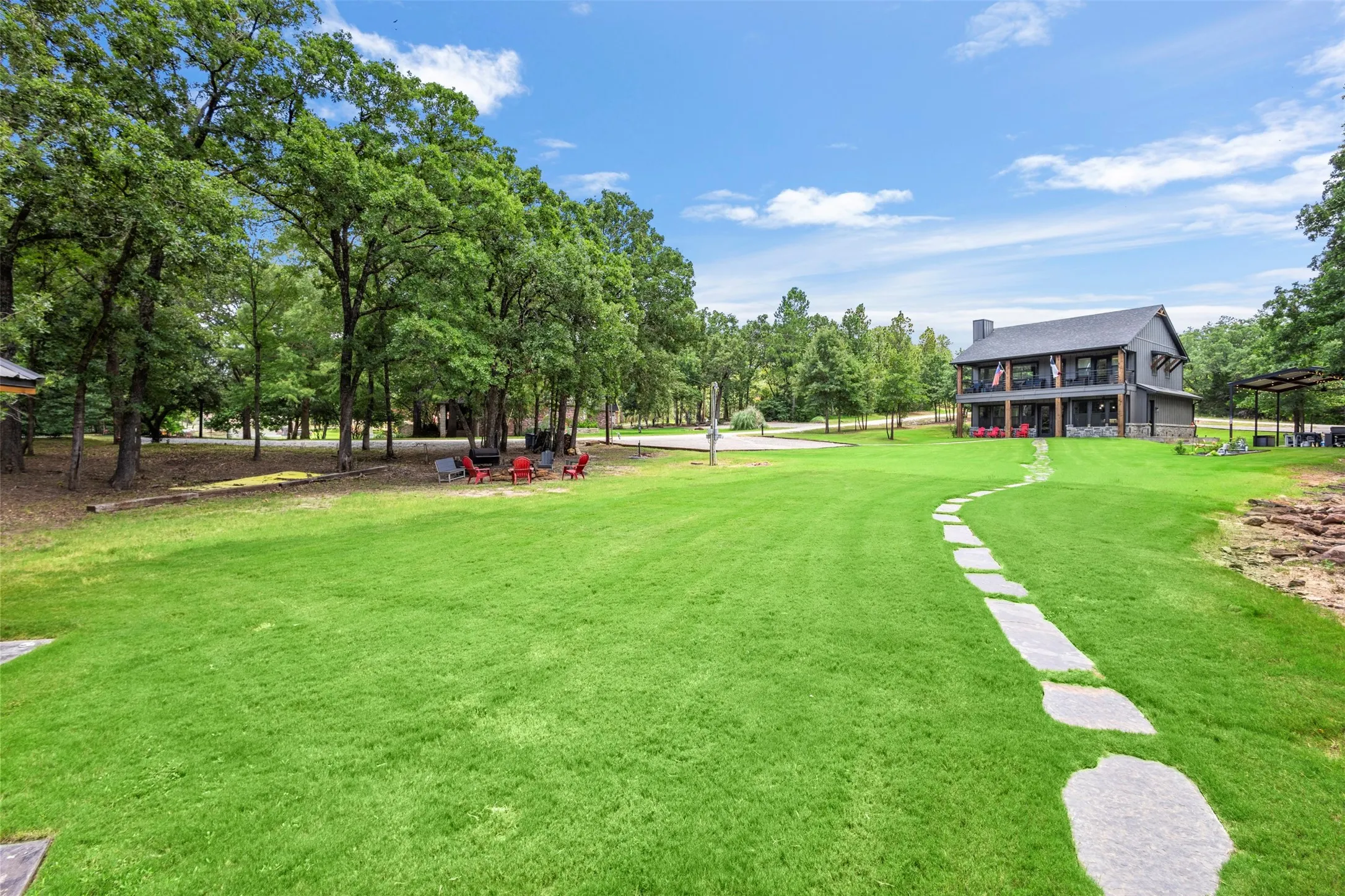 Single Family Residence For Sale in Freestone County , 136 Private Road 197, Streetman, Texas 75859, 3 Bedroom, 3 Bathroom, Garage spaces, 2,106 Sqft, built in 2023, mls#21321746, Real Estate Agent in Streetman, Homes For Sale in Freestone county, Homes For Sale in Streetman, Realtor in Streetman Texas, Real Estate Brokerage Independent Realty Texas, Luminita Cordes Realtor