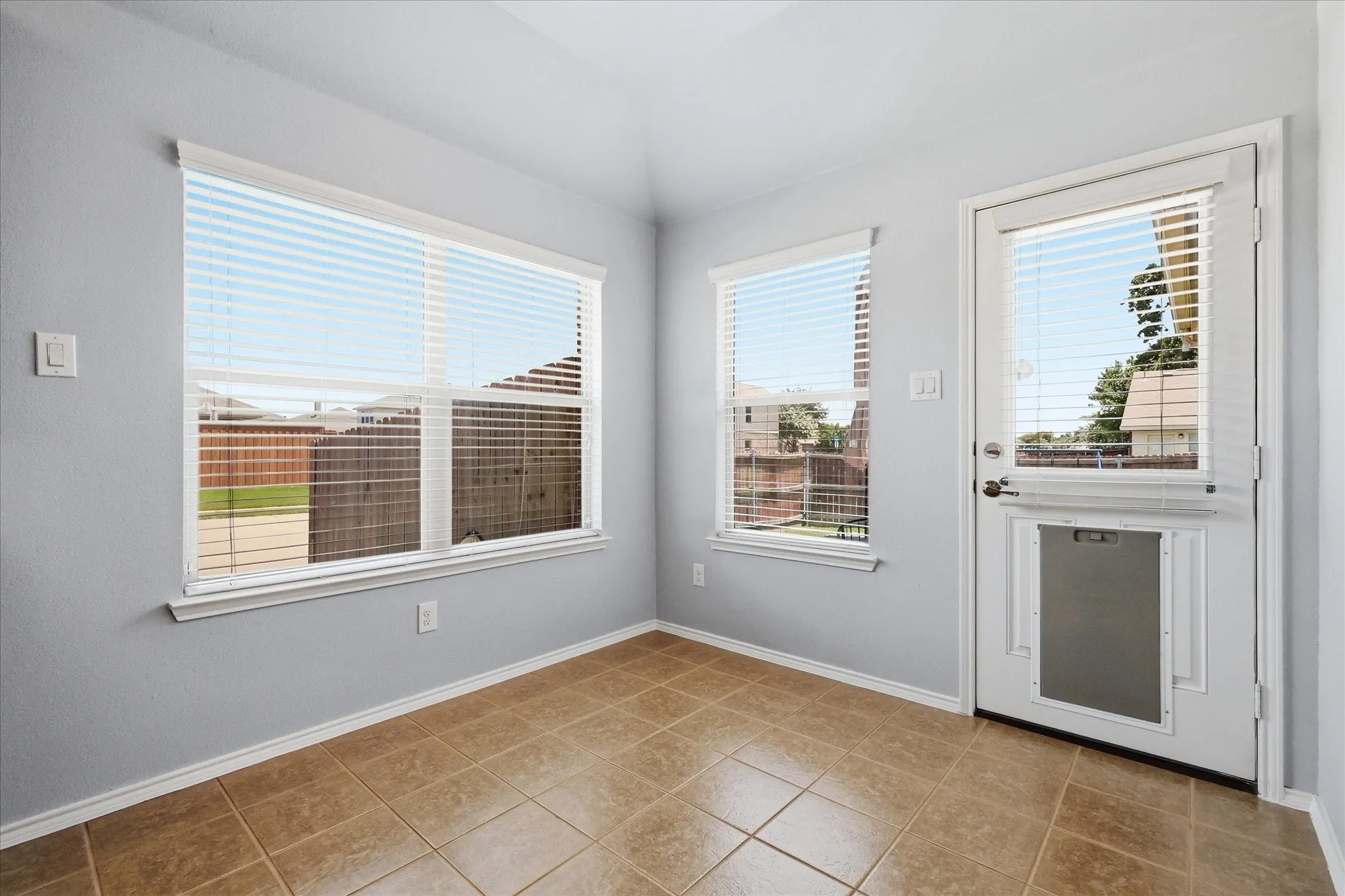 Single Family Residence For Sale in Denton County , 9024 Stewart Street, Cross Roads, Texas 76227, 3 Bedroom, 2 Bathroom, 2 Garage spaces, 1,378 Sqft, built in 2011, mls#21318366, Real Estate Agent in Cross Roads, Homes For Sale in Denton county, Homes For Sale in Cross Roads, Realtor in Cross Roads Texas, Real Estate Brokerage Independent Realty Texas, Luminita Cordes Realtor