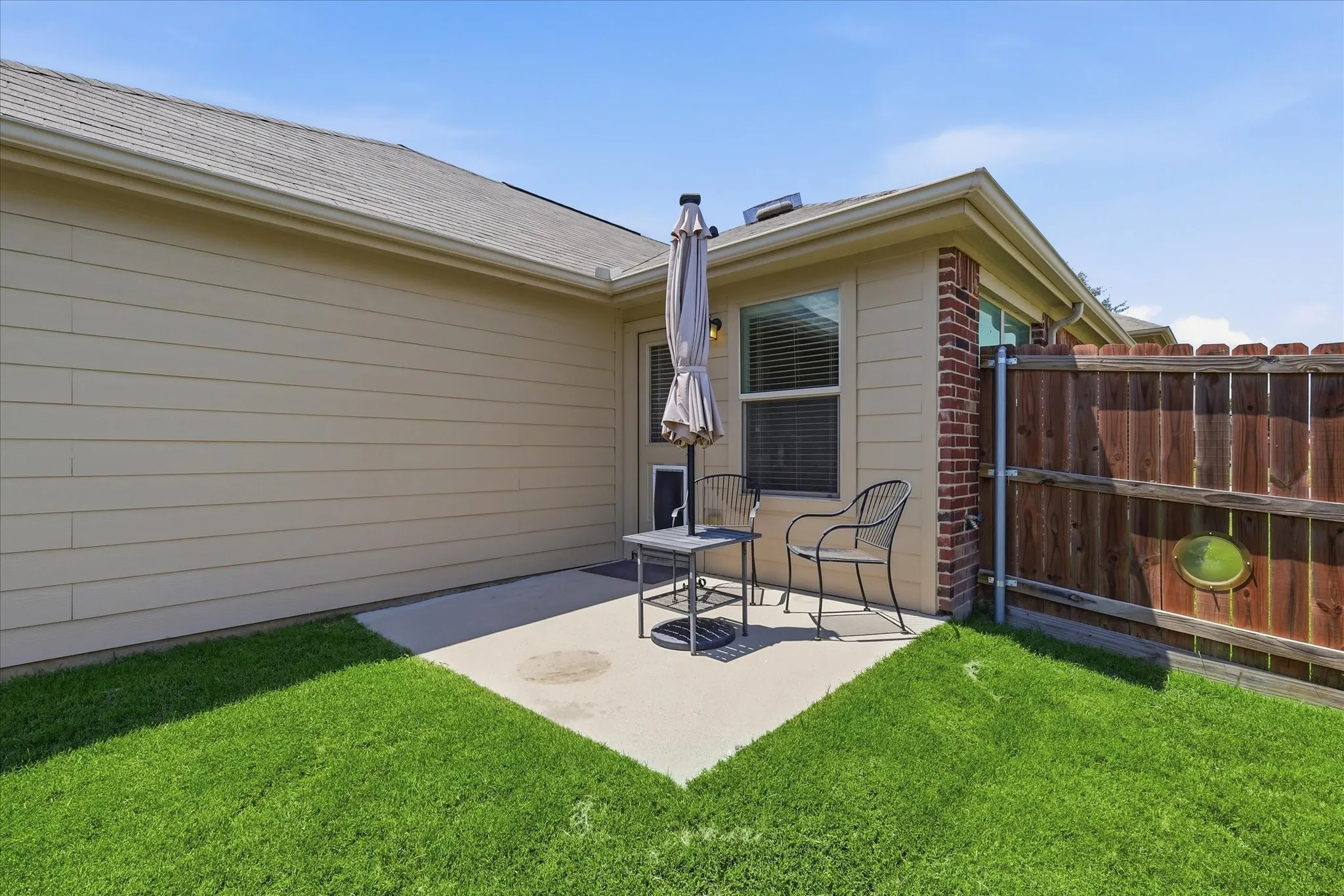 Single Family Residence For Sale in Denton County , 9024 Stewart Street, Cross Roads, Texas 76227, 3 Bedroom, 2 Bathroom, 2 Garage spaces, 1,378 Sqft, built in 2011, mls#21318366, Real Estate Agent in Cross Roads, Homes For Sale in Denton county, Homes For Sale in Cross Roads, Realtor in Cross Roads Texas, Real Estate Brokerage Independent Realty Texas, Luminita Cordes Realtor