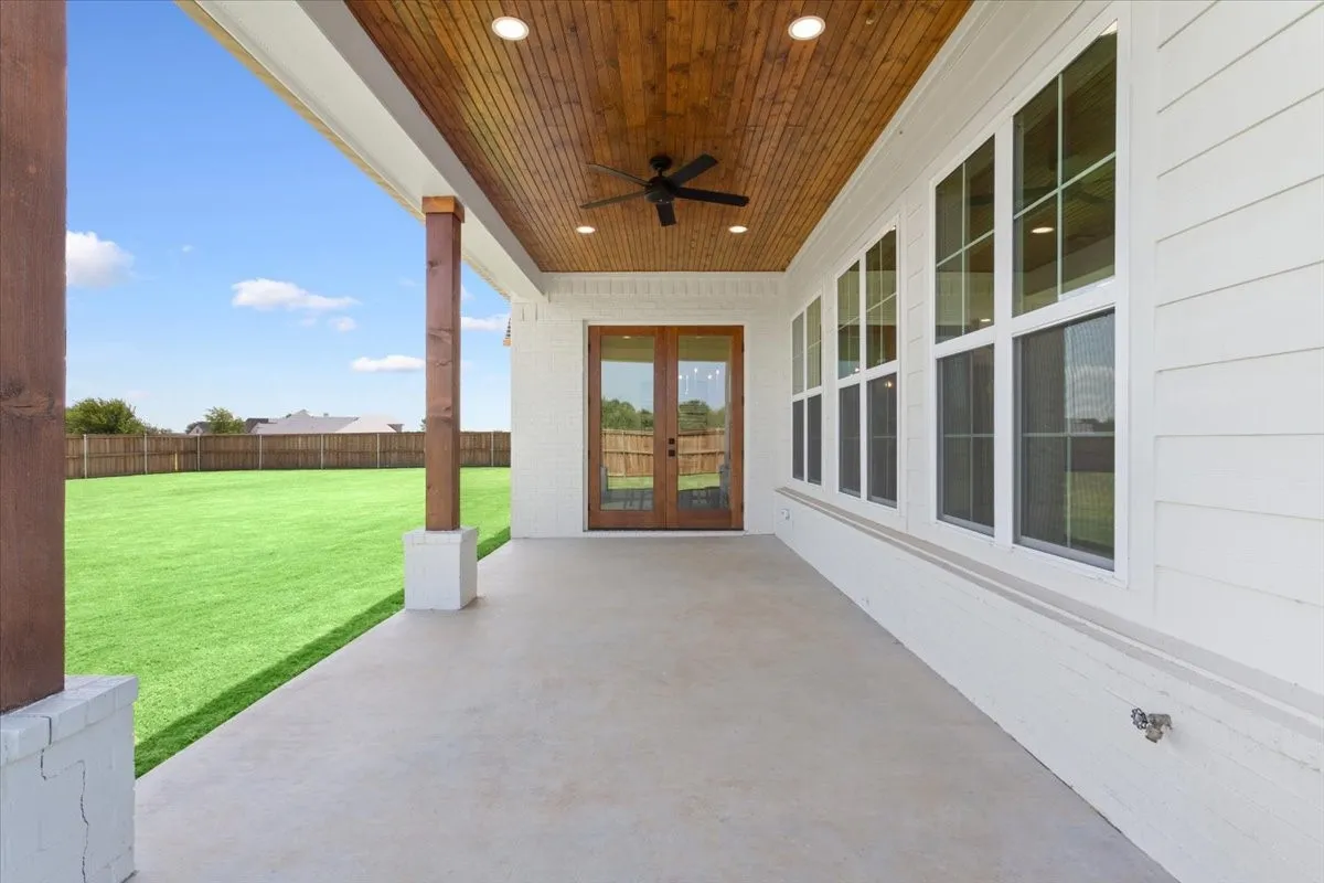 Single Family Residence For Sale in Mc Lennan County , 931 Fawn Drive, Mc Gregor, Texas 76657, 4 Bedroom, 4 Bathroom, 2 Garage spaces, 3,273 Sqft, built in 2025, mls#21322519, Real Estate Agent in Mc Gregor, Homes For Sale in Mc Lennan county, Homes For Sale in Mc Gregor, Realtor in Mc Gregor Texas, Real Estate Brokerage Independent Realty Texas, Luminita Cordes Realtor