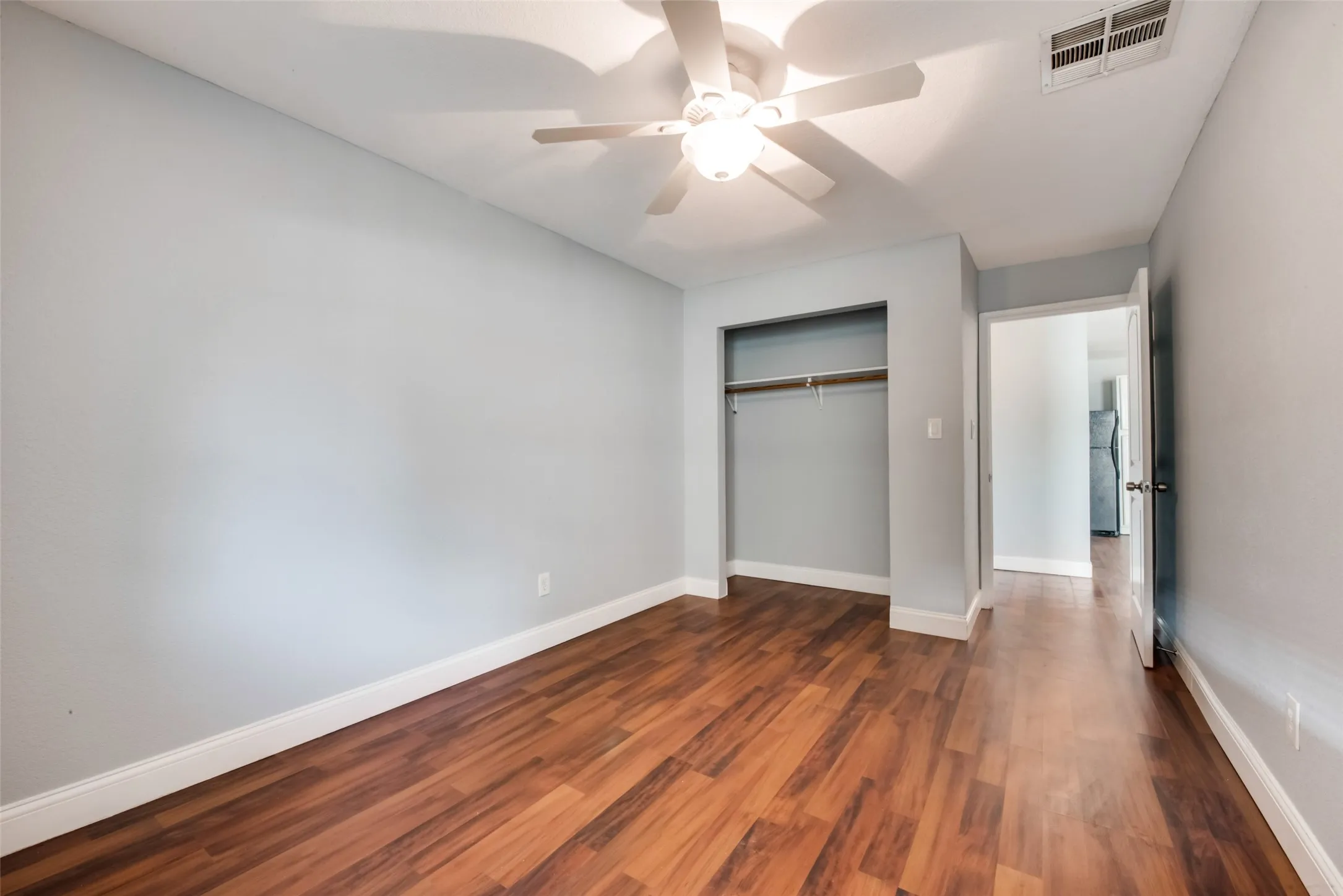 Single Family Residence For Rent in Dallas County , 219 Red Wing Drive, Dallas, Texas 75241, 4 Bedroom, 3 Bathroom, Garage spaces, 1,836 Sqft, built in 1954, mls#21321613, Real Estate Agent in Dallas, Homes For Rent in Dallas county, Homes For Rent in Dallas, Realtor in Dallas Texas, Real Estate Brokerage Independent Realty Texas, Luminita Cordes Realtor