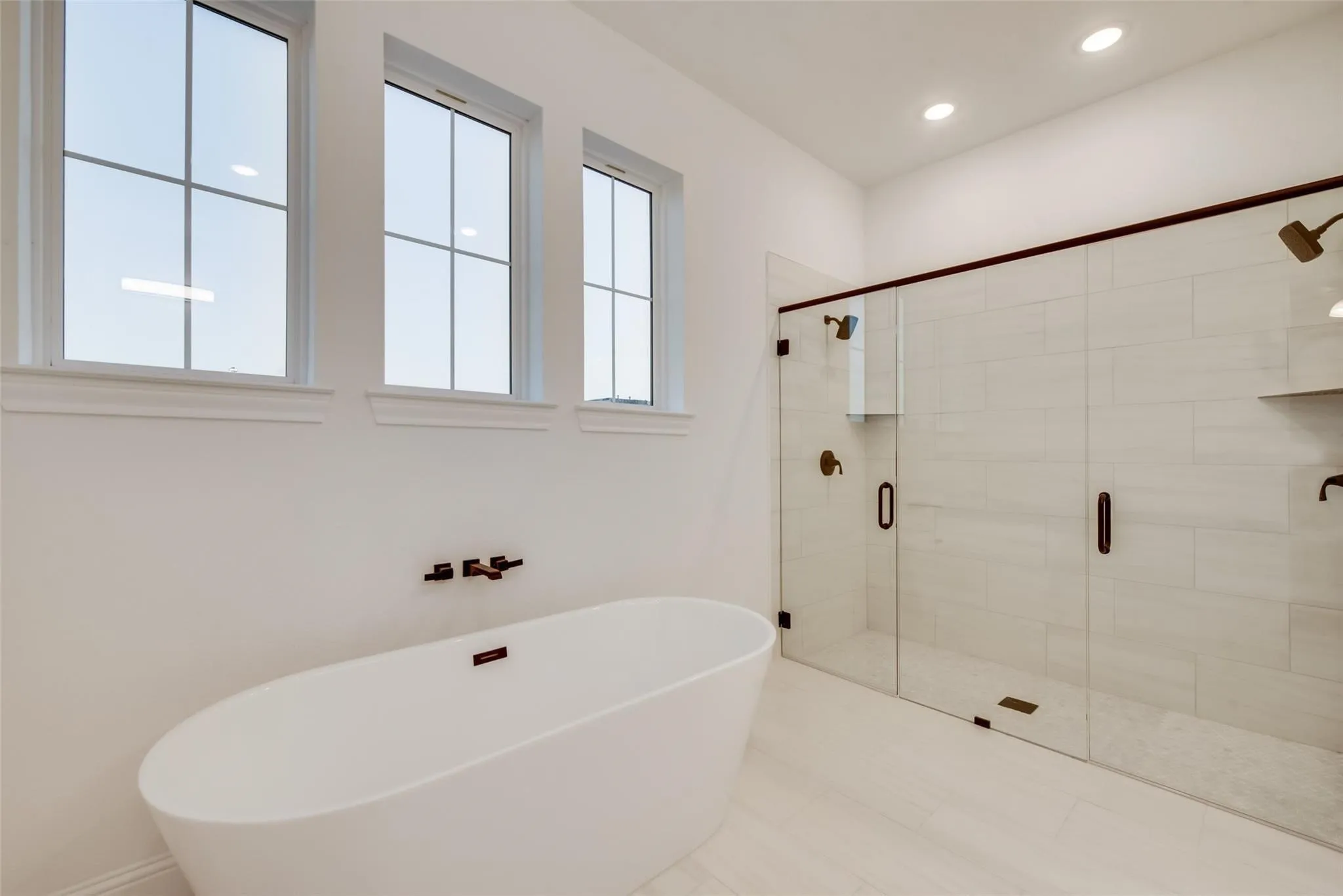 Single Family Residence For Sale in Rockwall County , 1203 Chapel Drive, Rockwall, Texas 75032, 5 Bedroom, 5 Bathroom, 3 Garage spaces, 3,299 Sqft, built in 2023, mls#21322553, Real Estate Agent in Rockwall, Homes For Sale in Rockwall county, Homes For Sale in Rockwall, Realtor in Rockwall Texas, Real Estate Brokerage Independent Realty Texas, Luminita Cordes Realtor