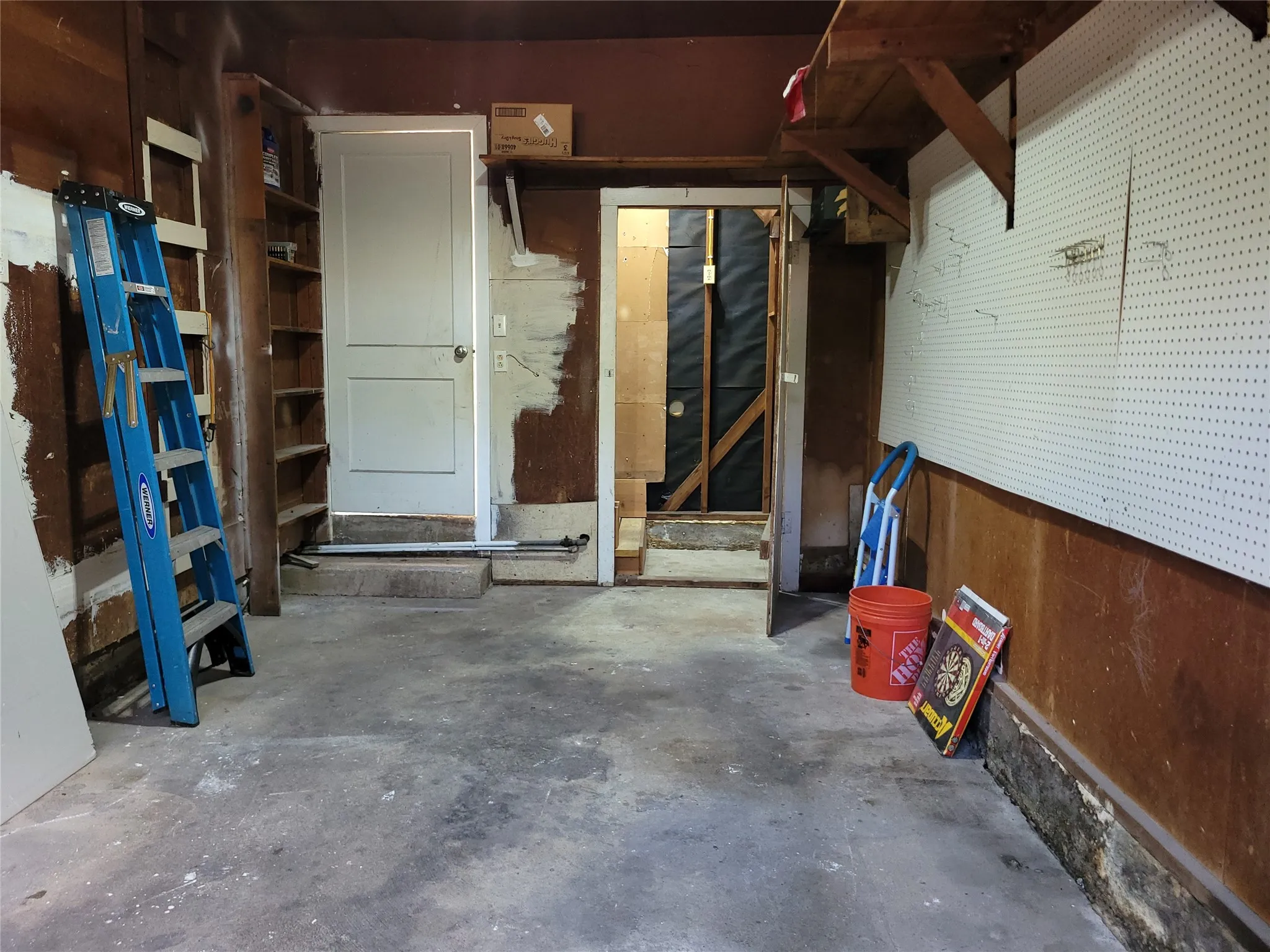 Single Family Residence For Rent in Tarrant County , 503 W Nash Street, Grapevine, Texas 76051, 2 Bedroom, 1 Bathroom, 1 Garage spaces, 792 Sqft, built in 1952, mls#21322558, Real Estate Agent in Grapevine, Homes For Rent in Tarrant county, Homes For Rent in Grapevine, Realtor in Grapevine Texas, Real Estate Brokerage Independent Realty Texas, Luminita Cordes Realtor