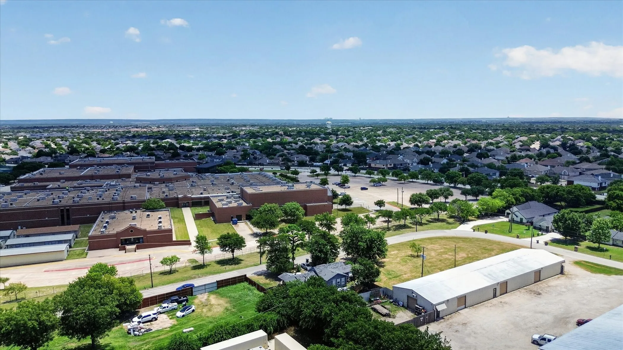 Single Family Residence For Sale in Tarrant County , 8006 Renee Drive, Arlington, Texas 76001, 3 Bedrooms, 1 Bathroom, 1 Garage spaces, 774 Sqft, built in 1970, Price $224,000, mls#21318298, Real Estate Agent in Arlington, Homes For Sale in Tarrant county, Homes For Sale in Arlington, Realtor in Arlington Texas, Real Estate Brokerage Independent Realty Texas, Luminita Cordes Realtor