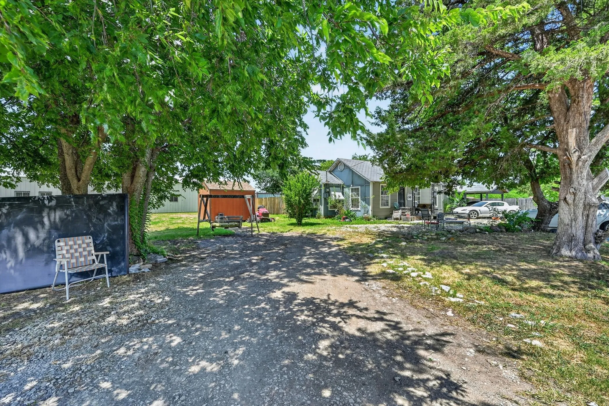 Single Family Residence For Sale in Tarrant County , 8006 Renee Drive, Arlington, Texas 76001, 3 Bedrooms, 1 Bathroom, 1 Garage spaces, 774 Sqft, built in 1970, Price $224,000, mls#21318298, Real Estate Agent in Arlington, Homes For Sale in Tarrant county, Homes For Sale in Arlington, Realtor in Arlington Texas, Real Estate Brokerage Independent Realty Texas, Luminita Cordes Realtor
