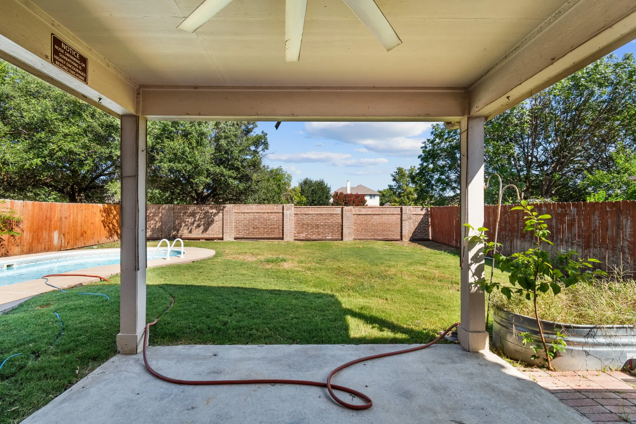 Single Family Residence For Sale in Collin County , 2217 Eisenhower Drive, Mc Kinney, Texas 75071, 4 Bedroom, 3 Bathroom, 2 Garage spaces, 2,696 Sqft, built in 2004, mls#21320374, Real Estate Agent in Mc Kinney, Homes For Sale in Collin county, Homes For Sale in Mc Kinney, Realtor in Mc Kinney Texas, Real Estate Brokerage Independent Realty Texas, Luminita Cordes Realtor